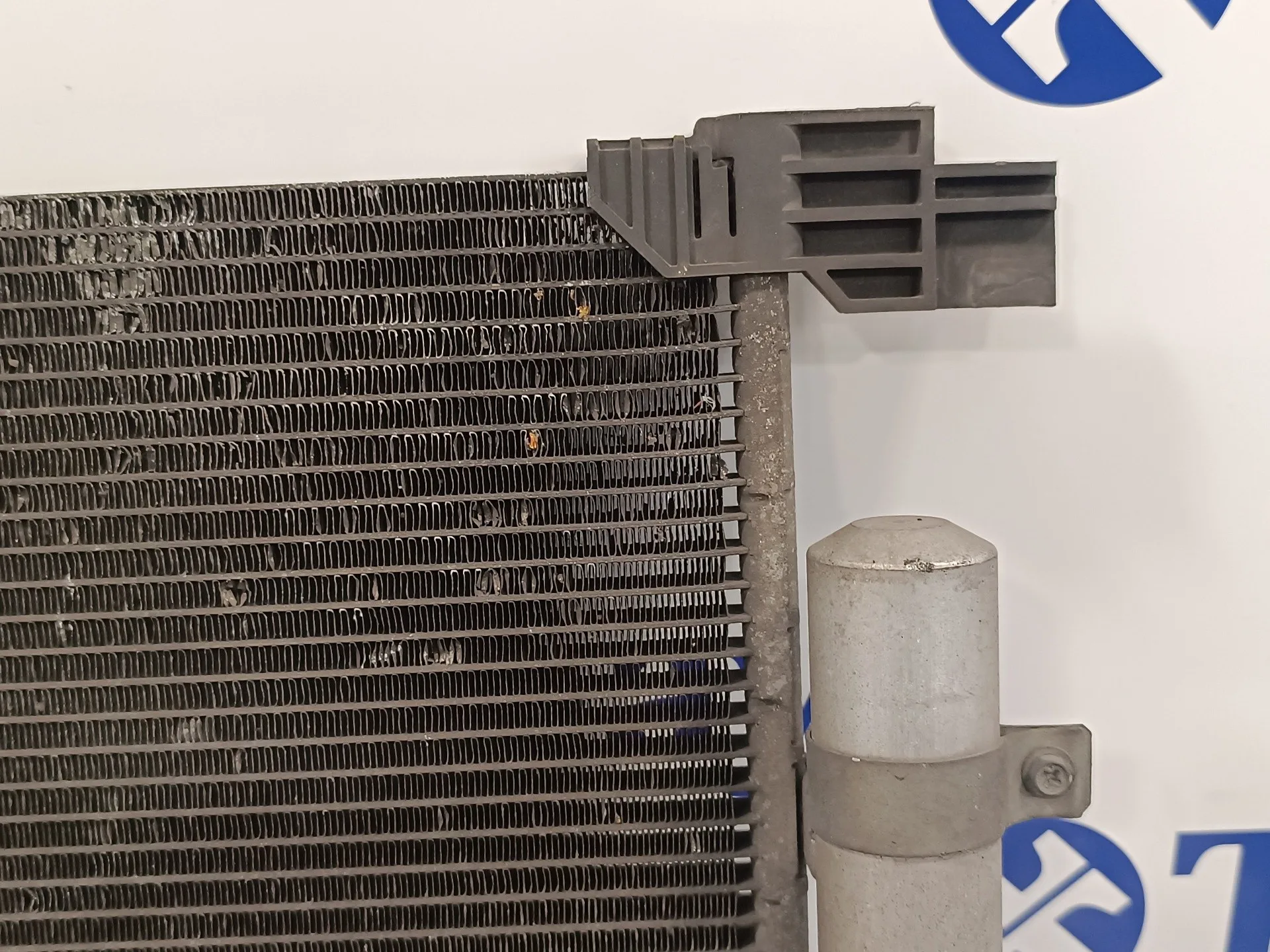 Condensador / Radiador Aire Acondicionado para Mitsubishi Lancer Berlina (Cy0)