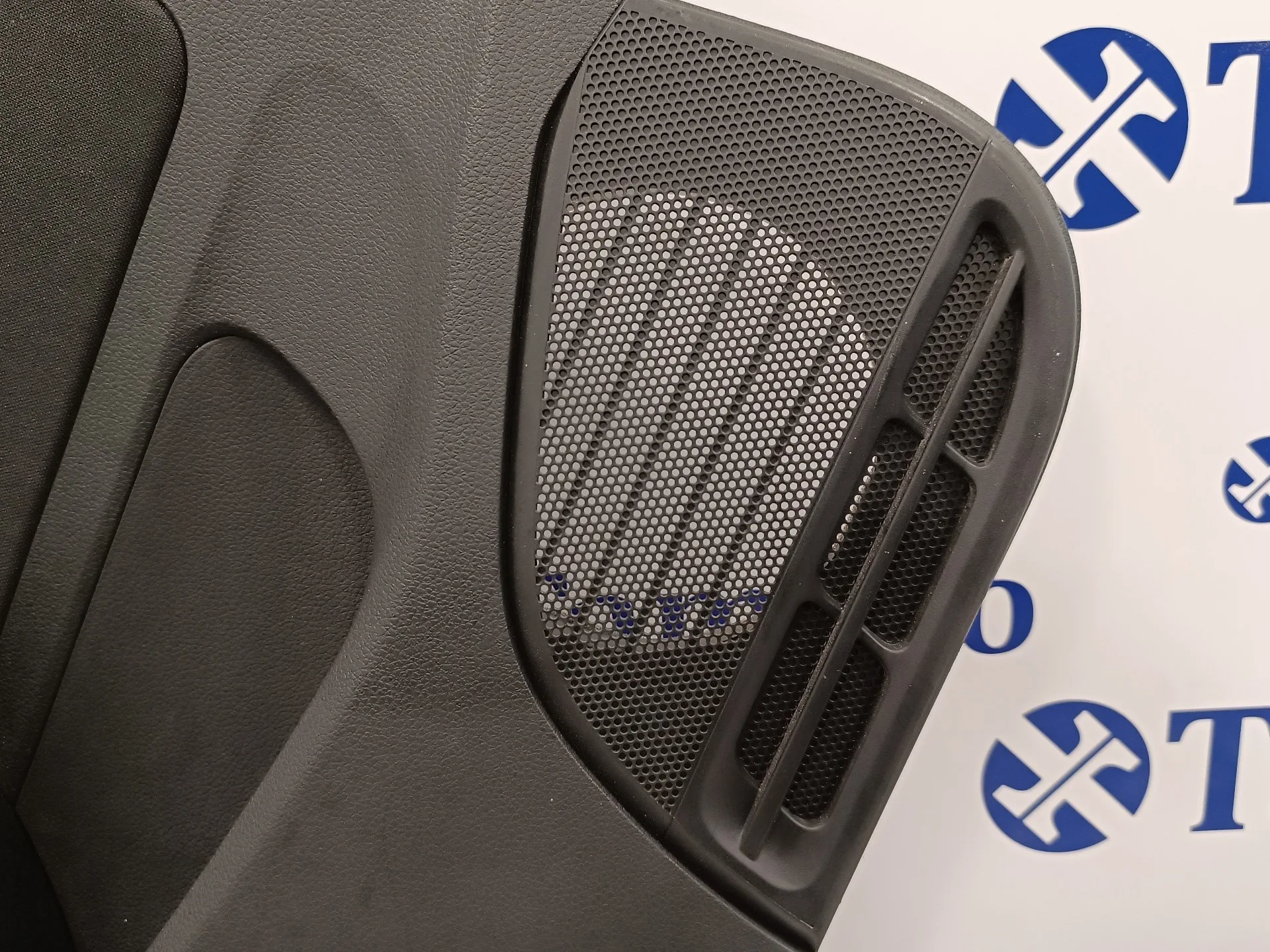 Guarnecido Puerta Trasera Izquierda para Volkswagen Polo (6R1)