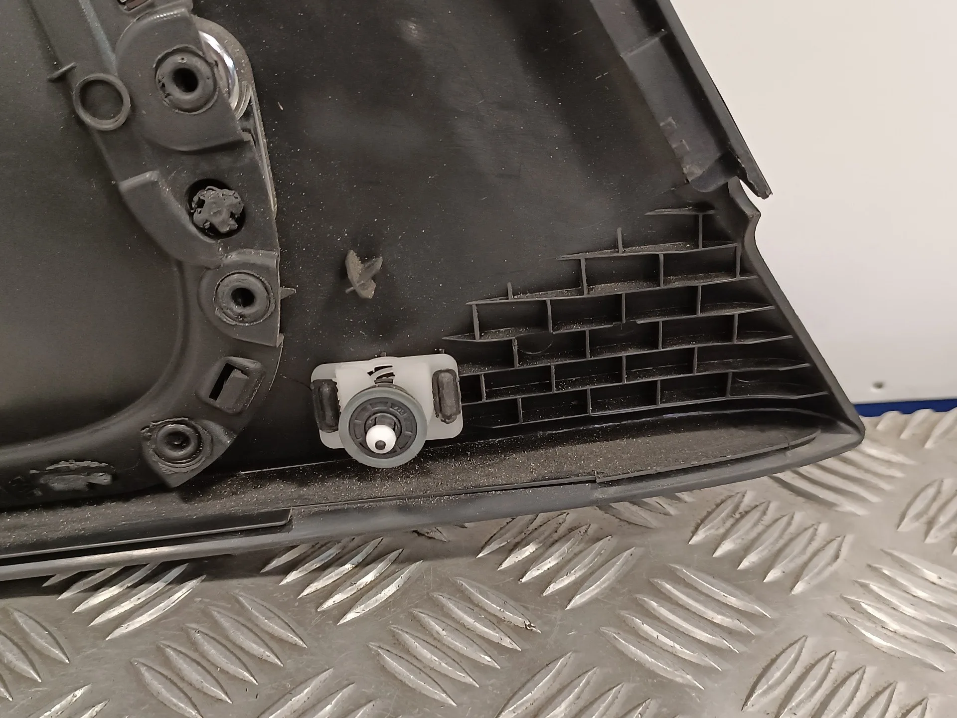 Guarnecido Puerta Trasera Izquierda para Volkswagen Polo (6R1)