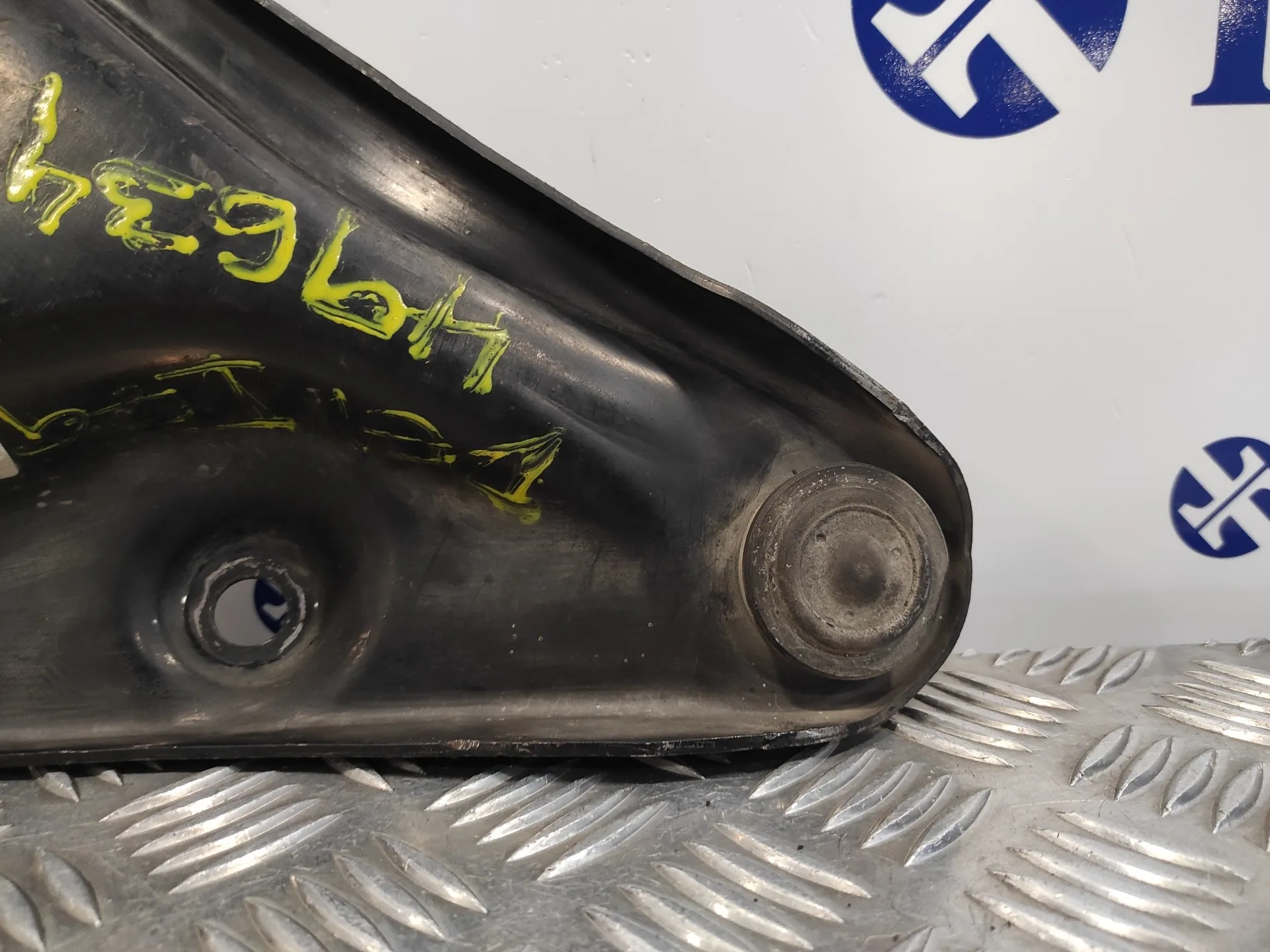 Brazo Suspension Inferior Delantero Izquierdo para Dacia Sandero