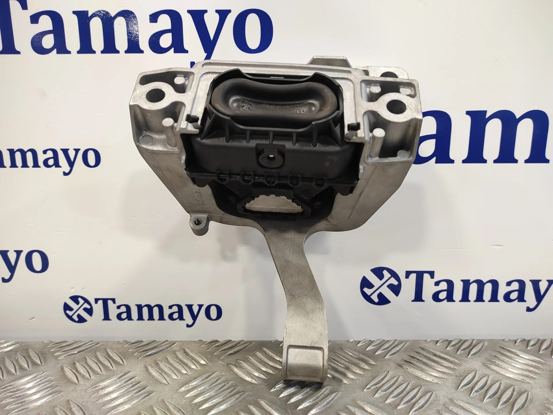 Soporte Motor Derecho para Cupra Formentor