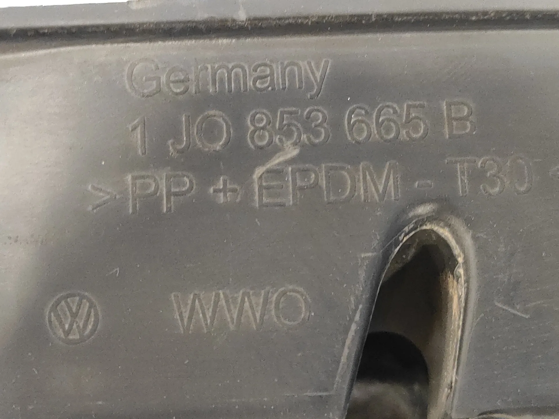 Rejilla Paragolpes Izquierda para Volkswagen Golf Iv Berlina (1J1)