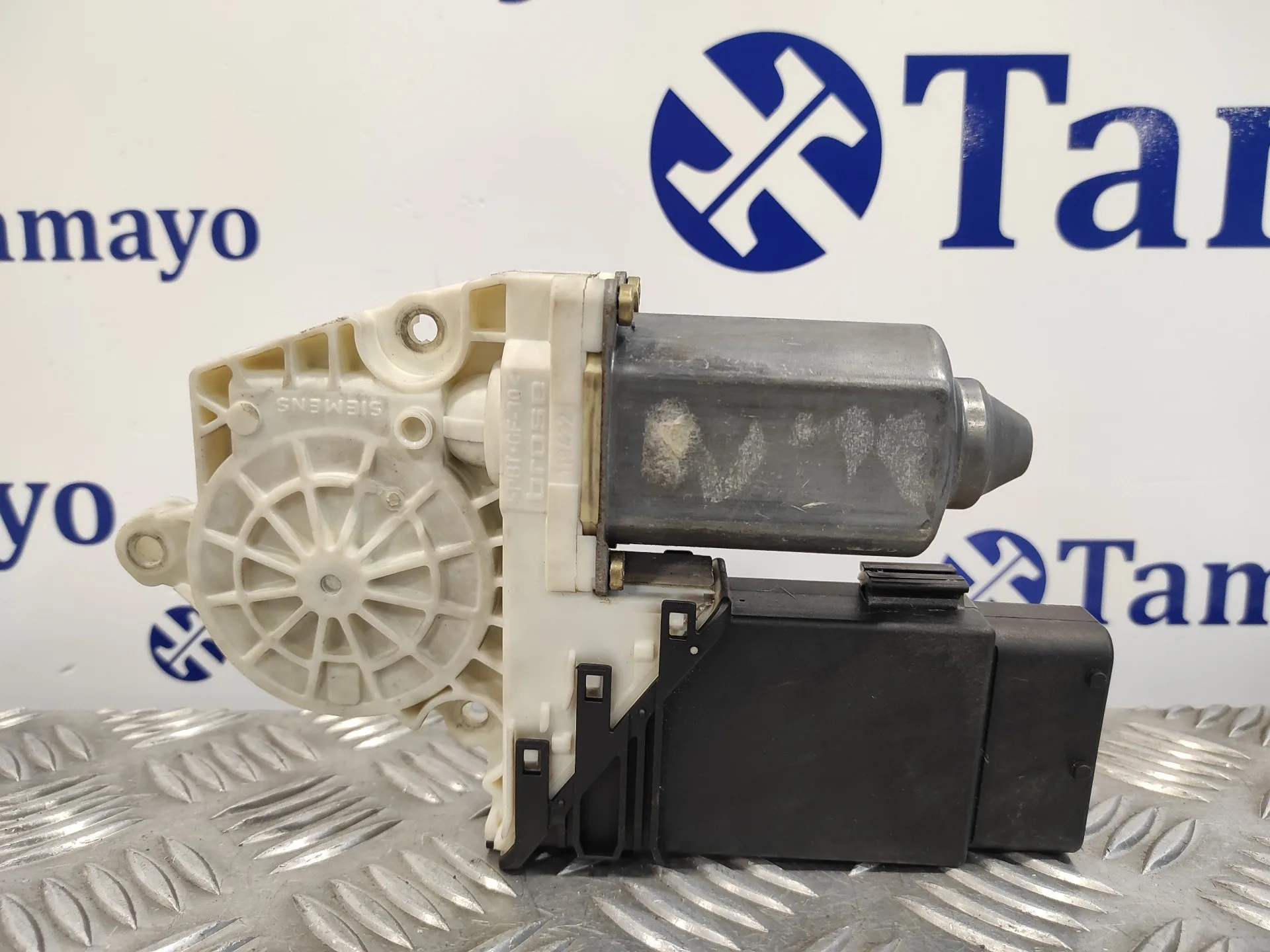 Motor Elevalunas Delantero Derecho para Volkswagen Golf Iv Berlina (1J1)