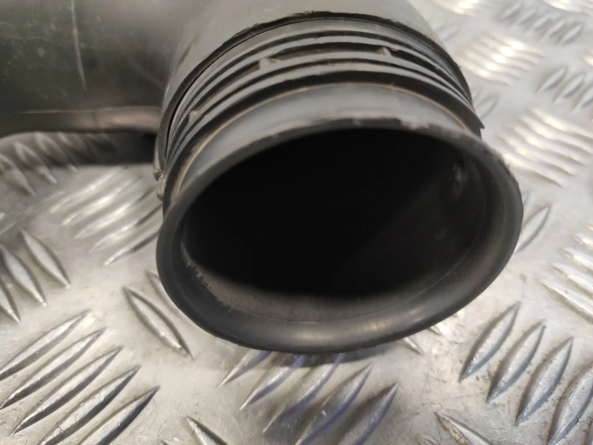 Tubo para Volkswagen Touran (1T2)
