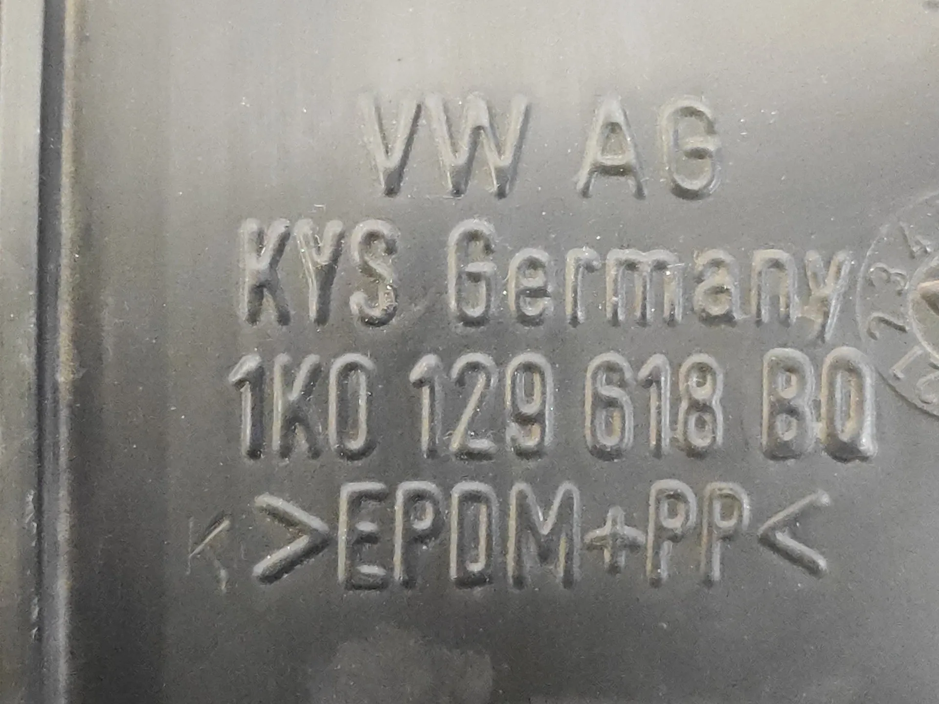Tubo para Volkswagen Touran (1T2)