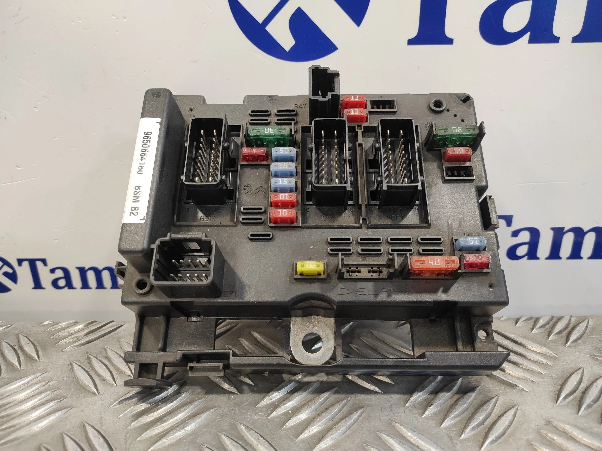 Caja Reles / Fusibles para Peugeot 307 Break / Sw (S1)