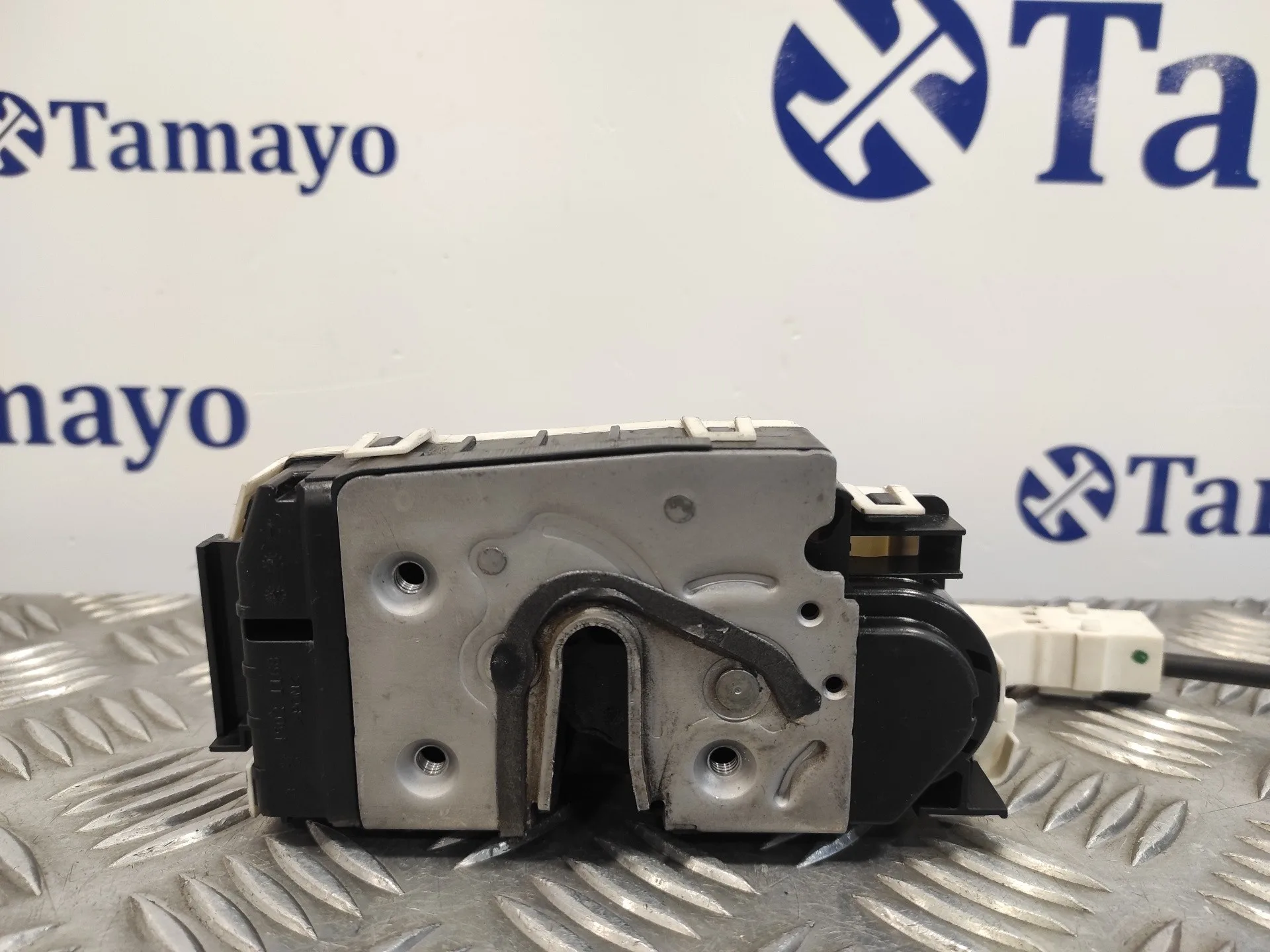 Cerradura Puerta Delantera Derecha para Volkswagen Crafter Caja Cerrada