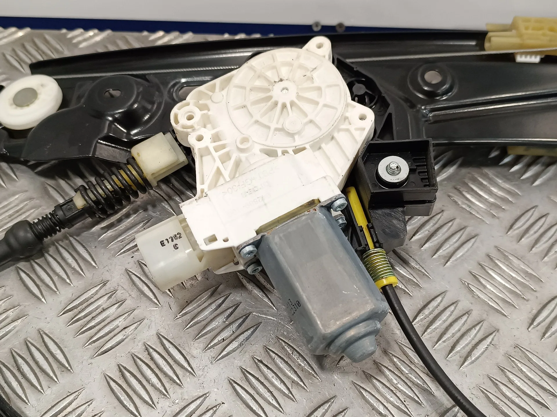 Elevalunas Delantero Derecho para Bmw Serie 5 Lim. (F10)