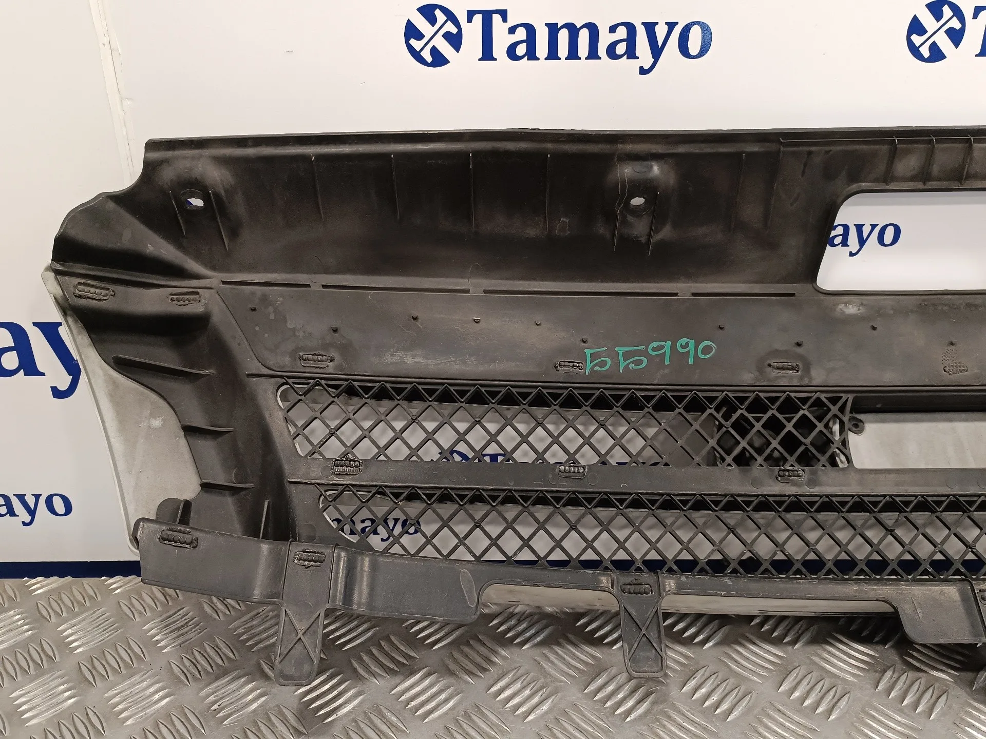 Rejilla Delantera para Iveco Daily Caja Cerrada (2006 =>)