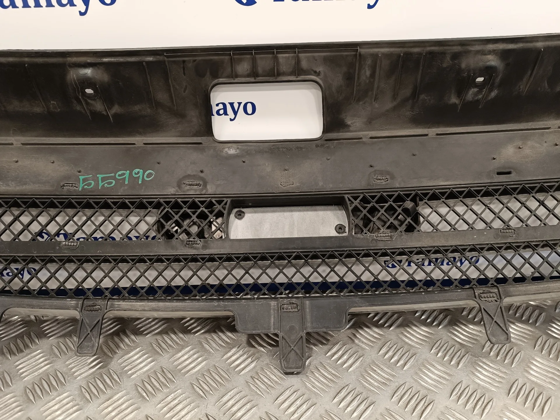 Rejilla Delantera para Iveco Daily Caja Cerrada (2006 =>)