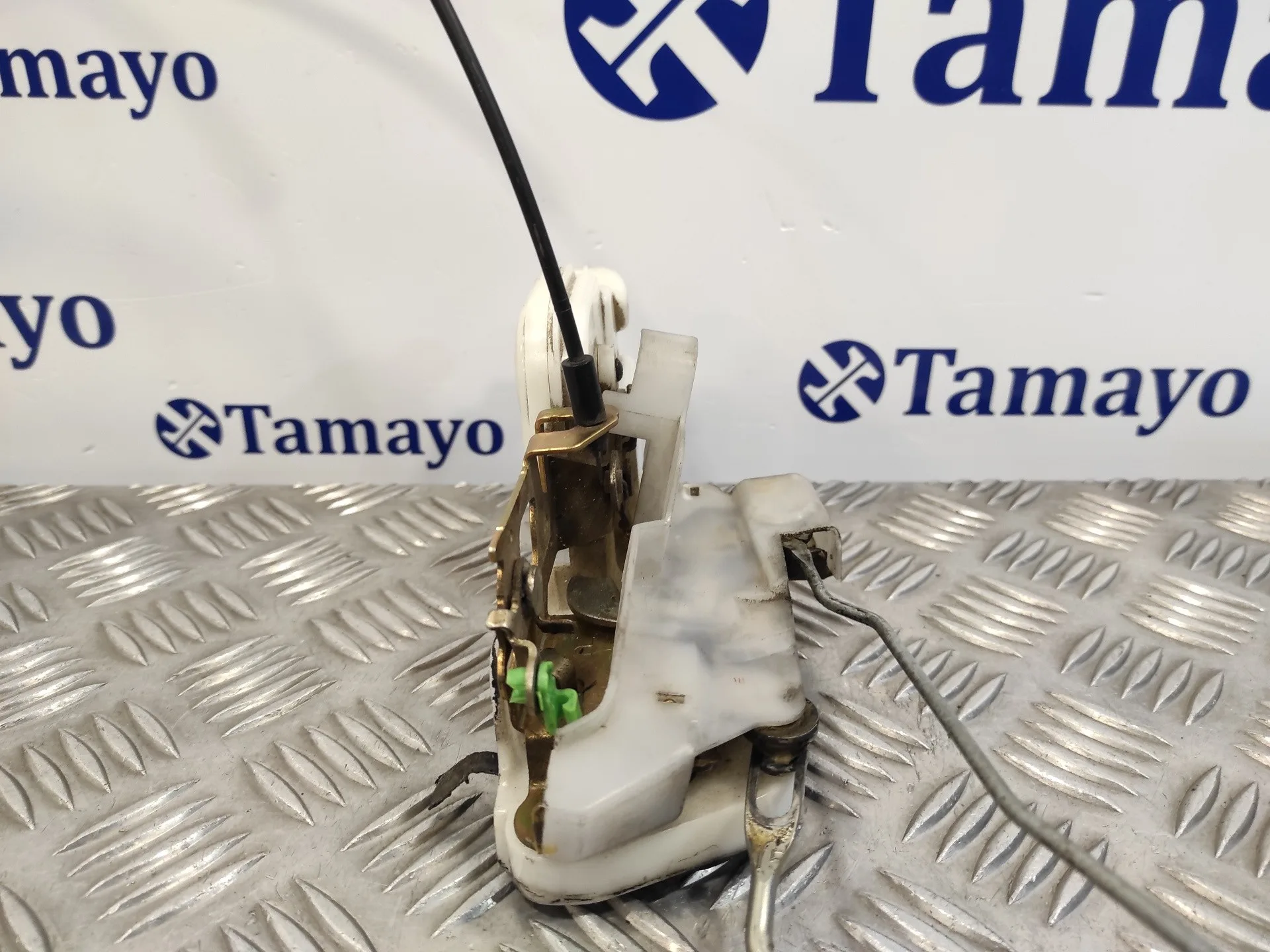 Cerradura Puerta Delantera Derecha para Mitsubishi Montero (V60/V70)