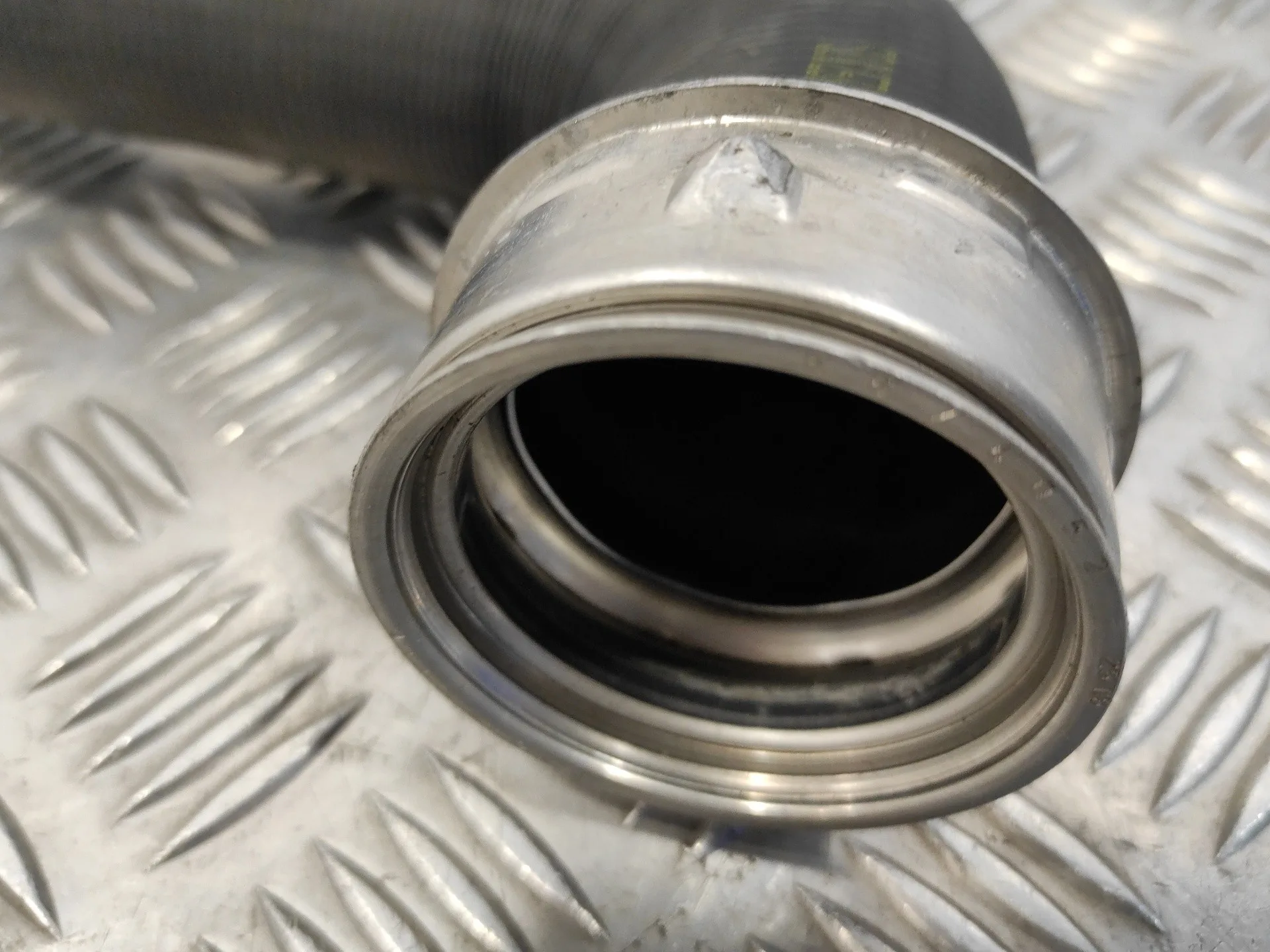 Tubo para Volkswagen Touran (1T2)