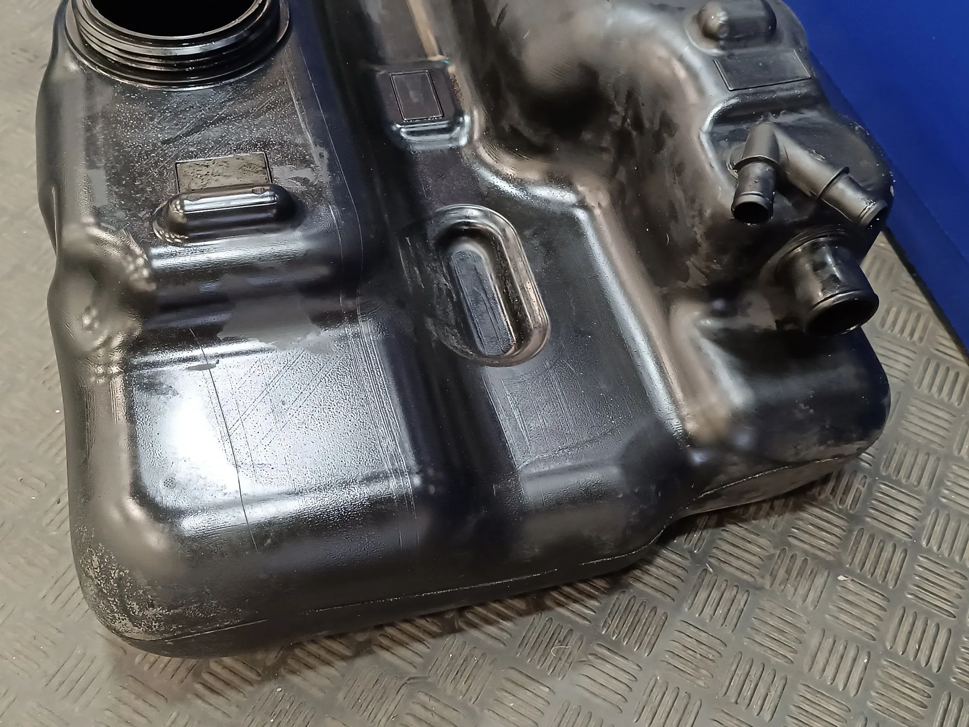 Deposito Combustible para Iveco 35S12