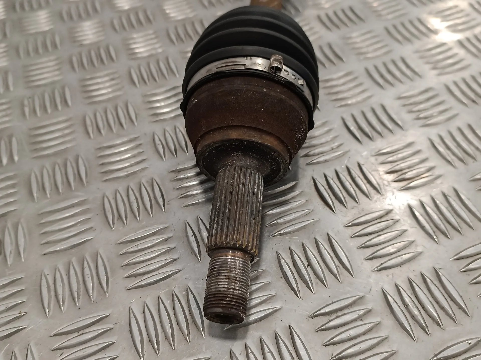 Transmision Delantera Derecha para Ford Fiesta (Cb1)