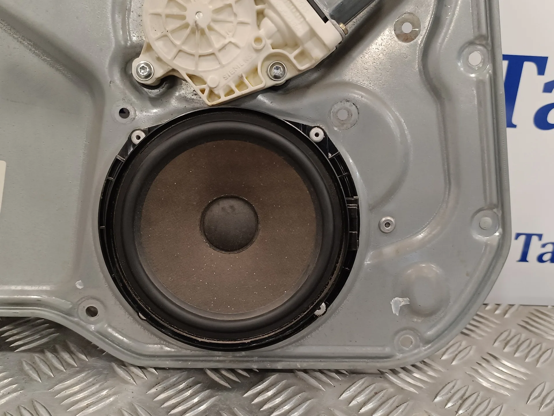 Elevalunas Delantero Izquierdo para Seat Ibiza (6L1)