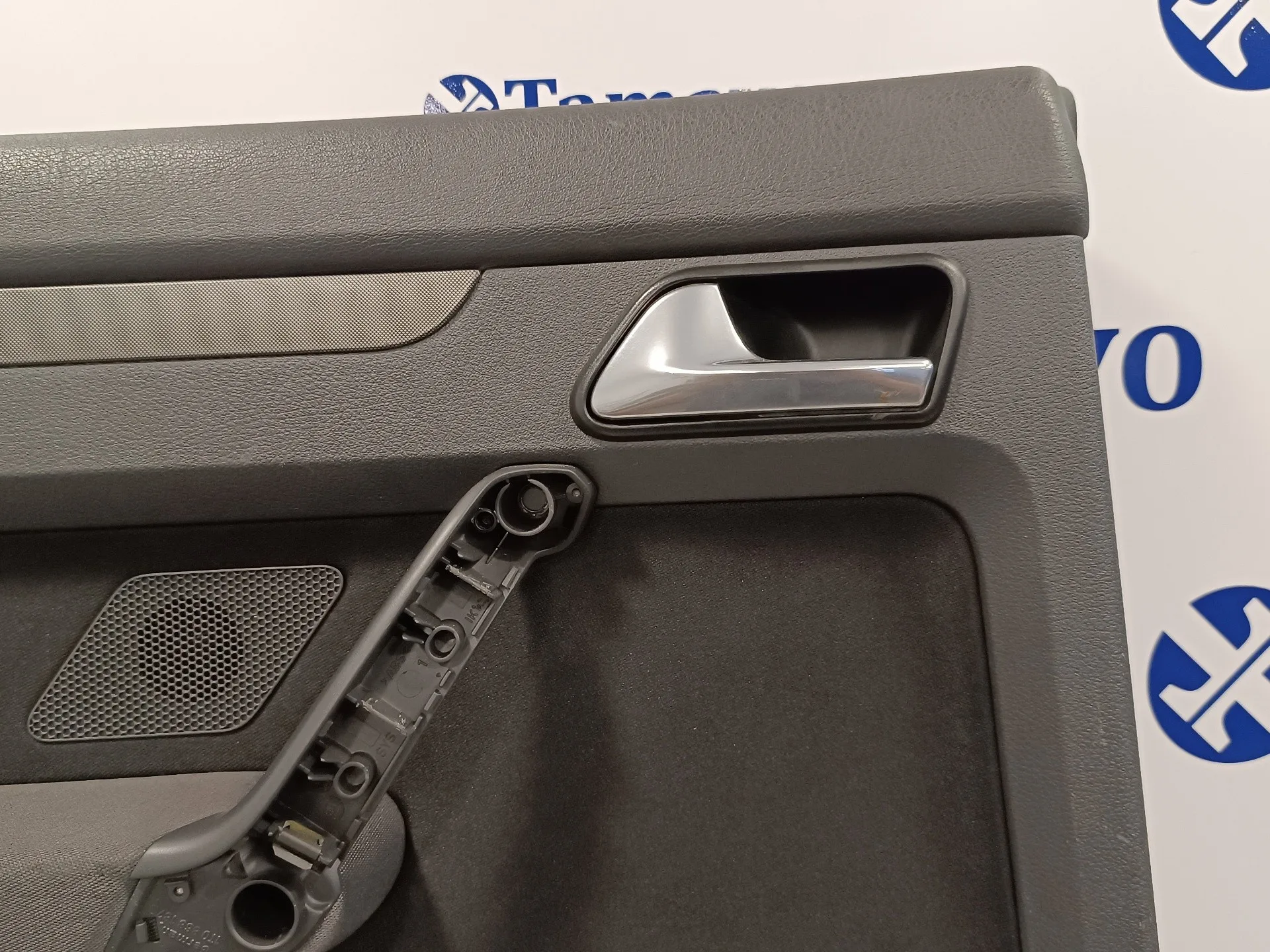 Guarnecido Puerta Trasera Izquierda para Volkswagen Touran (1T2)