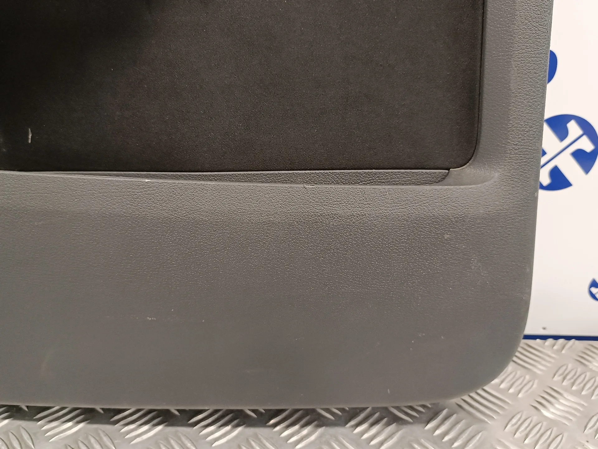 Guarnecido Puerta Trasera Izquierda para Volkswagen Touran (1T2)