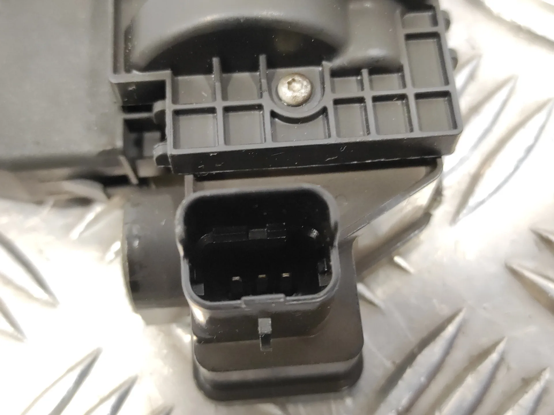 Cerradura Maletero / Porton para Citroën C4 Lim.