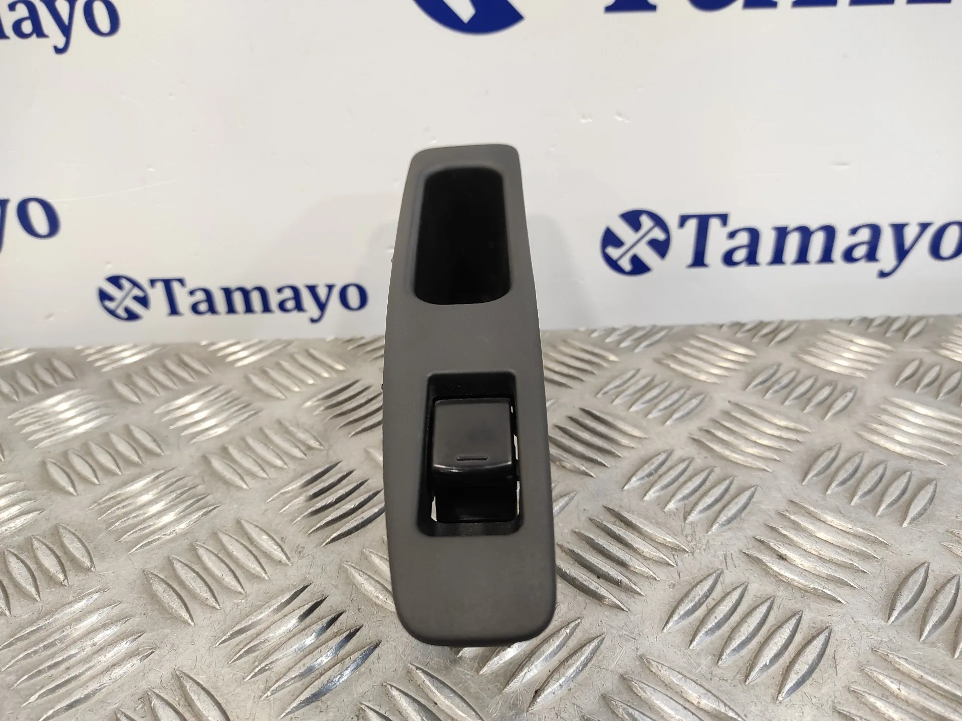 Mando Elevalunas Trasero Izquierdo para Nissan Qashqai (J10)