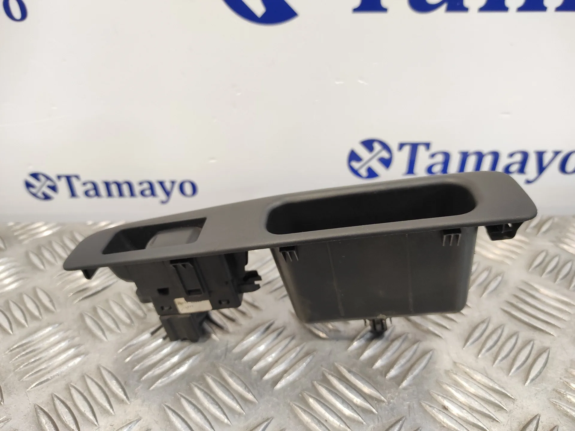 Mando Elevalunas Trasero Izquierdo para Nissan Qashqai (J10)