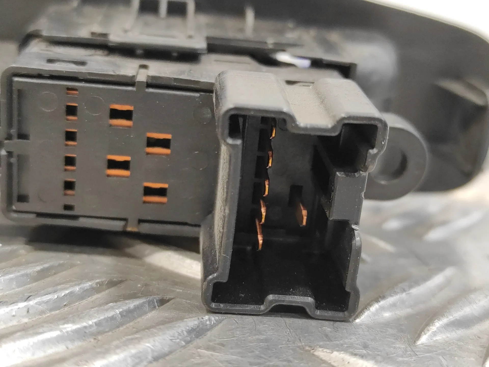 Mando Elevalunas Trasero Izquierdo para Nissan Qashqai (J10)