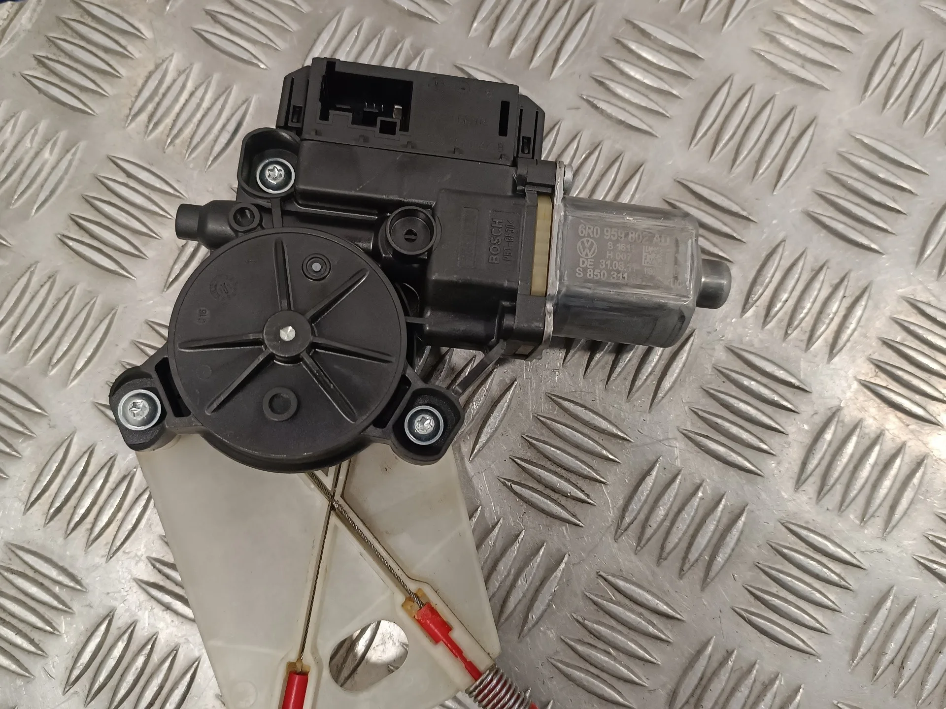 Elevalunas Delantero Derecho para Volkswagen Polo (6R1)