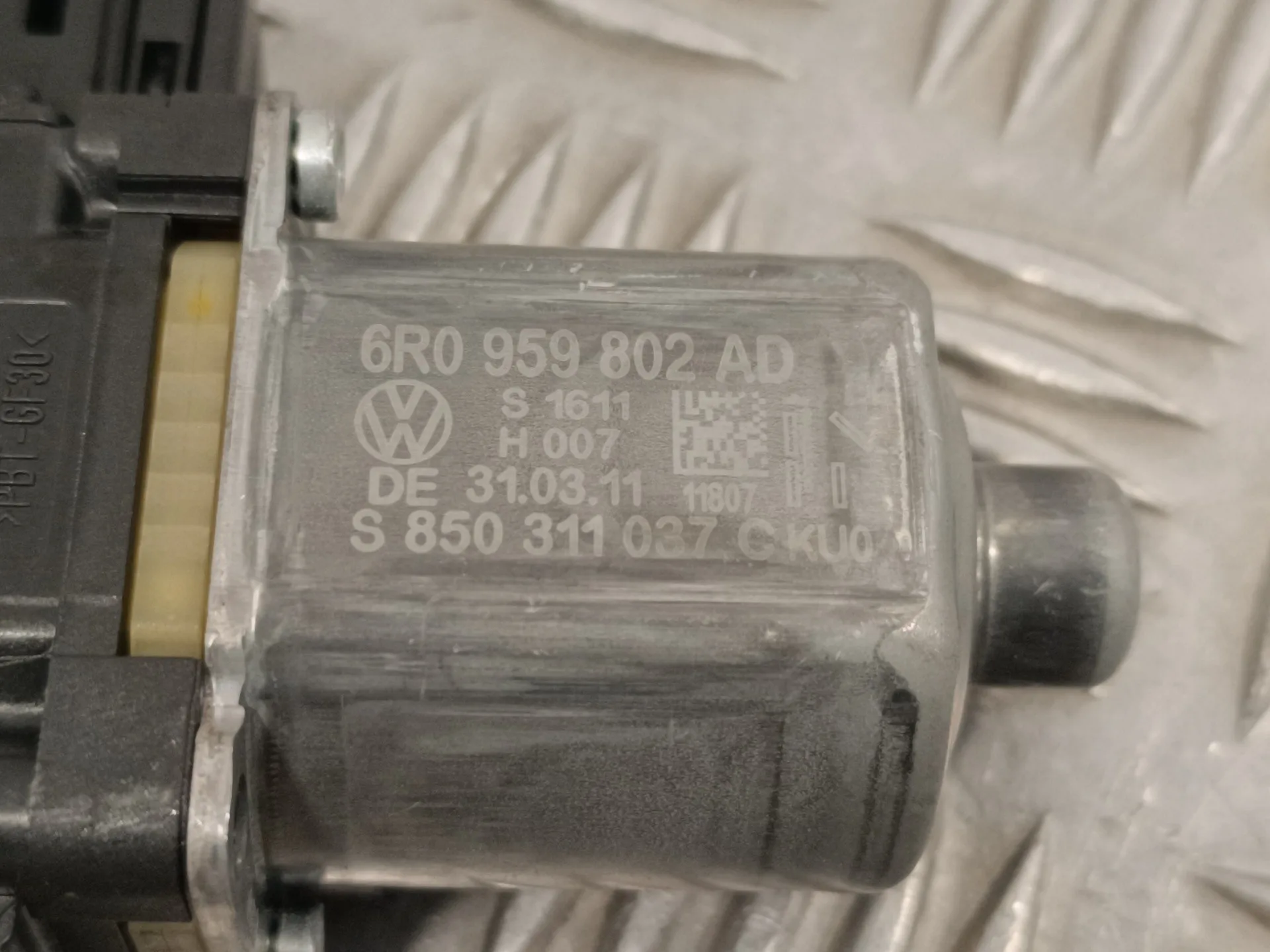 Elevalunas Delantero Derecho para Volkswagen Polo (6R1)