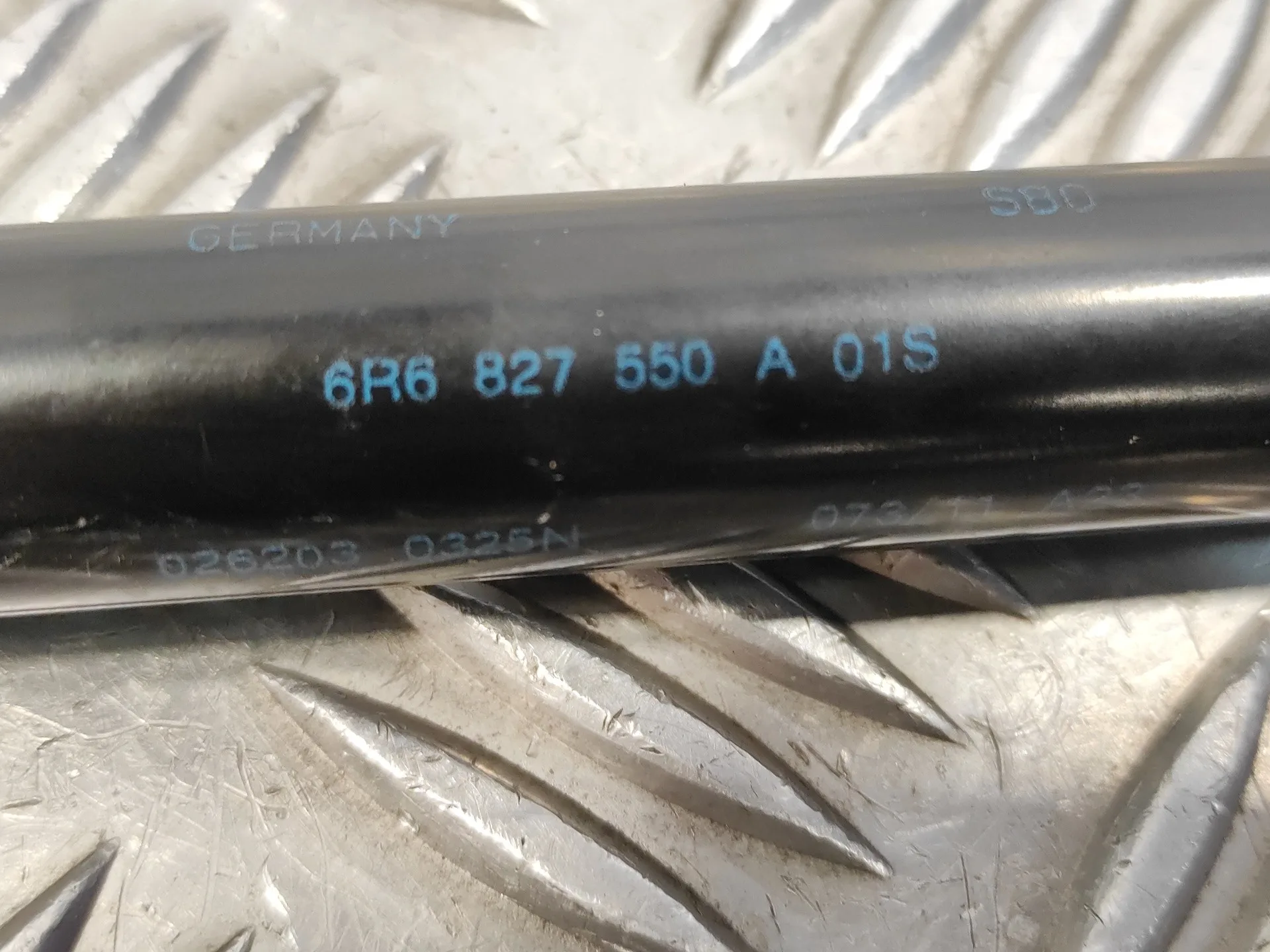 Amortiguadores Maletero / Porton para Volkswagen Polo (6R1)