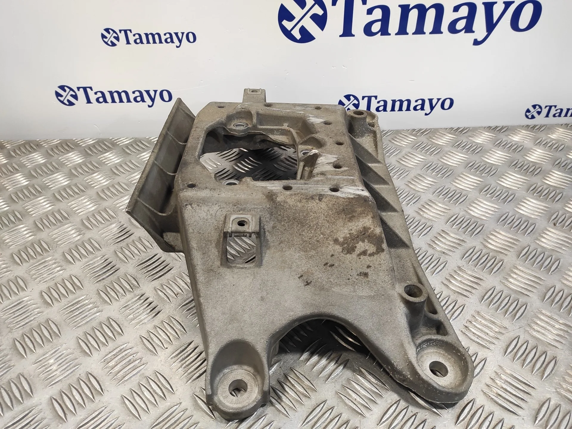 Soporte Inferior Cambio para Audi A4 Avant (8K5) (2008)