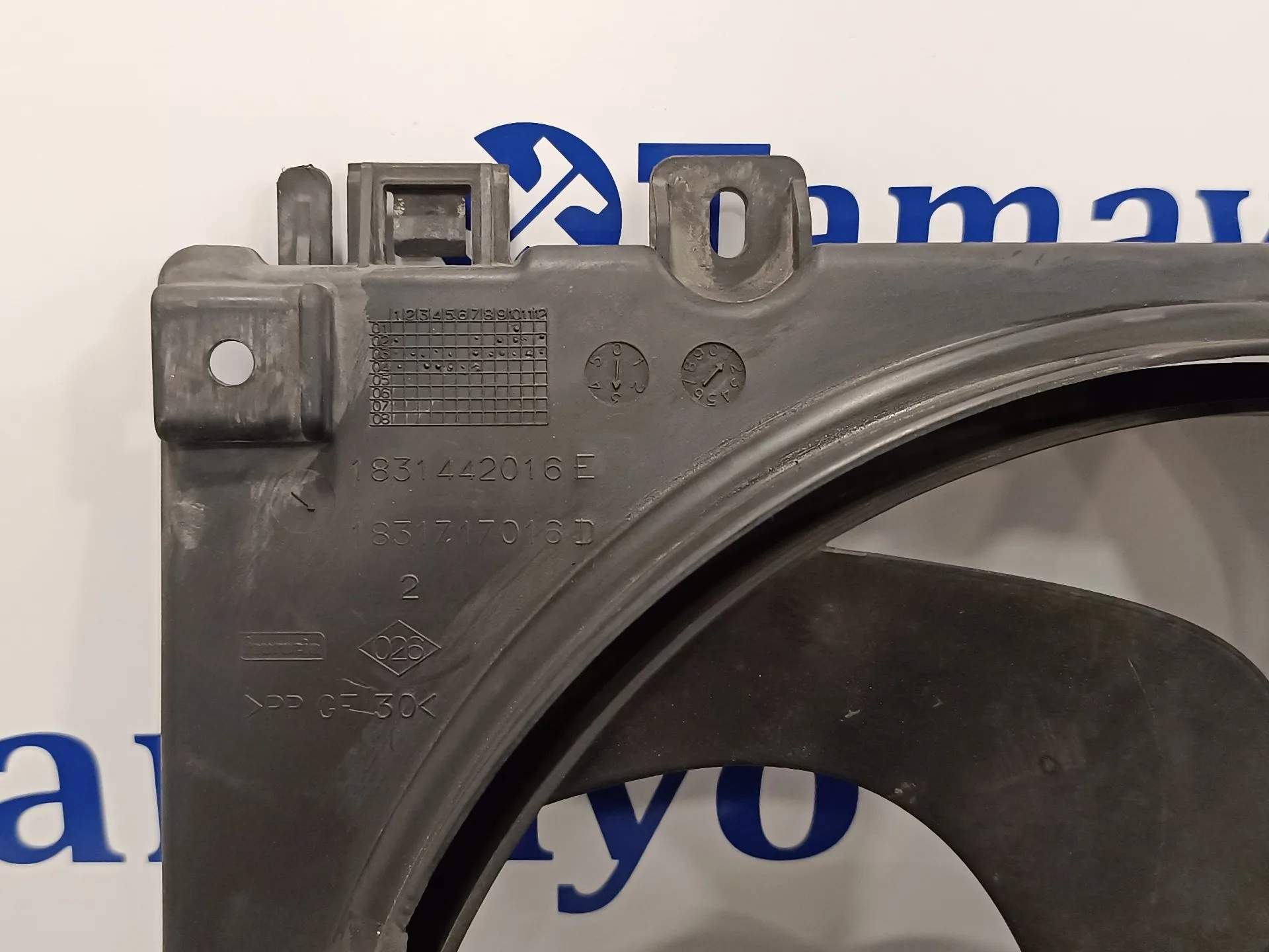 Electroventilador para Nissan Micra (K12E)
