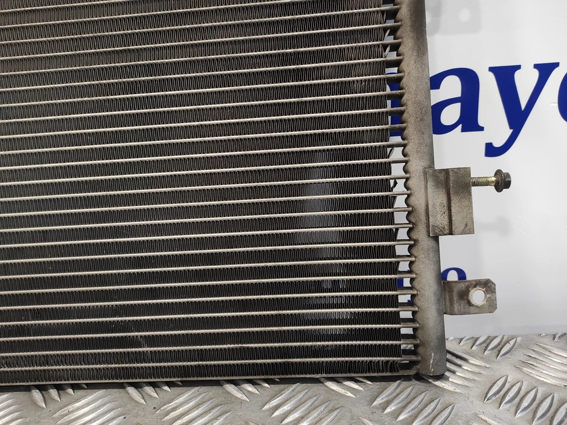 Condensador / Radiador Aire Acondicionado para Iveco Daily Caja Cerrada (2006 =>)