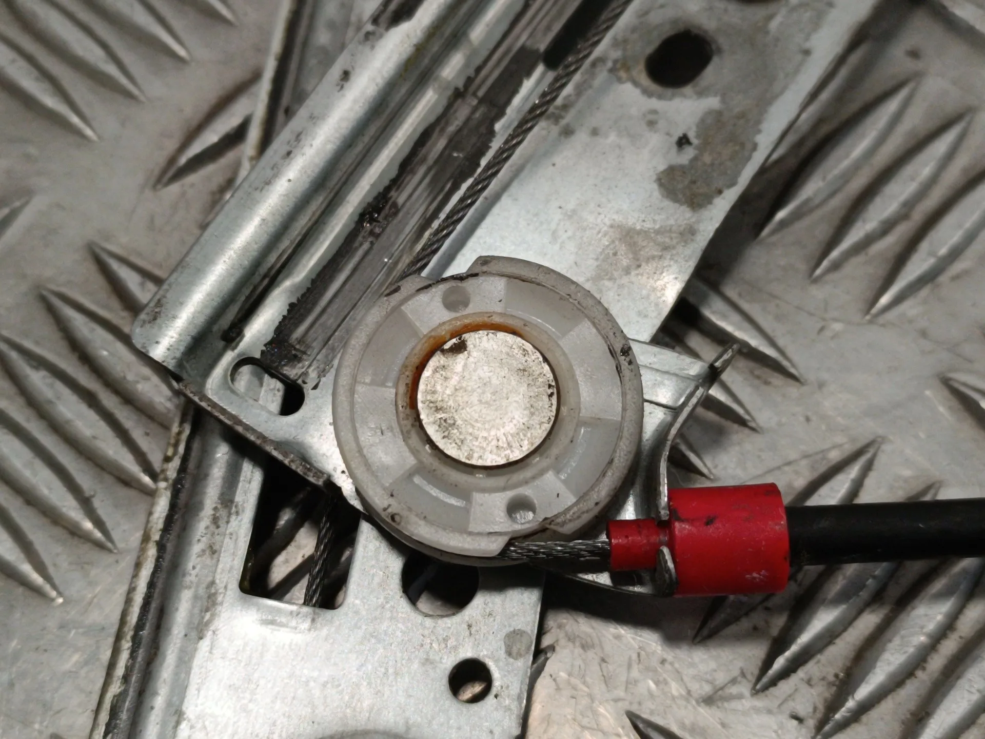 Elevalunas Delantero Izquierdo para Ford Fiesta (Cb1)