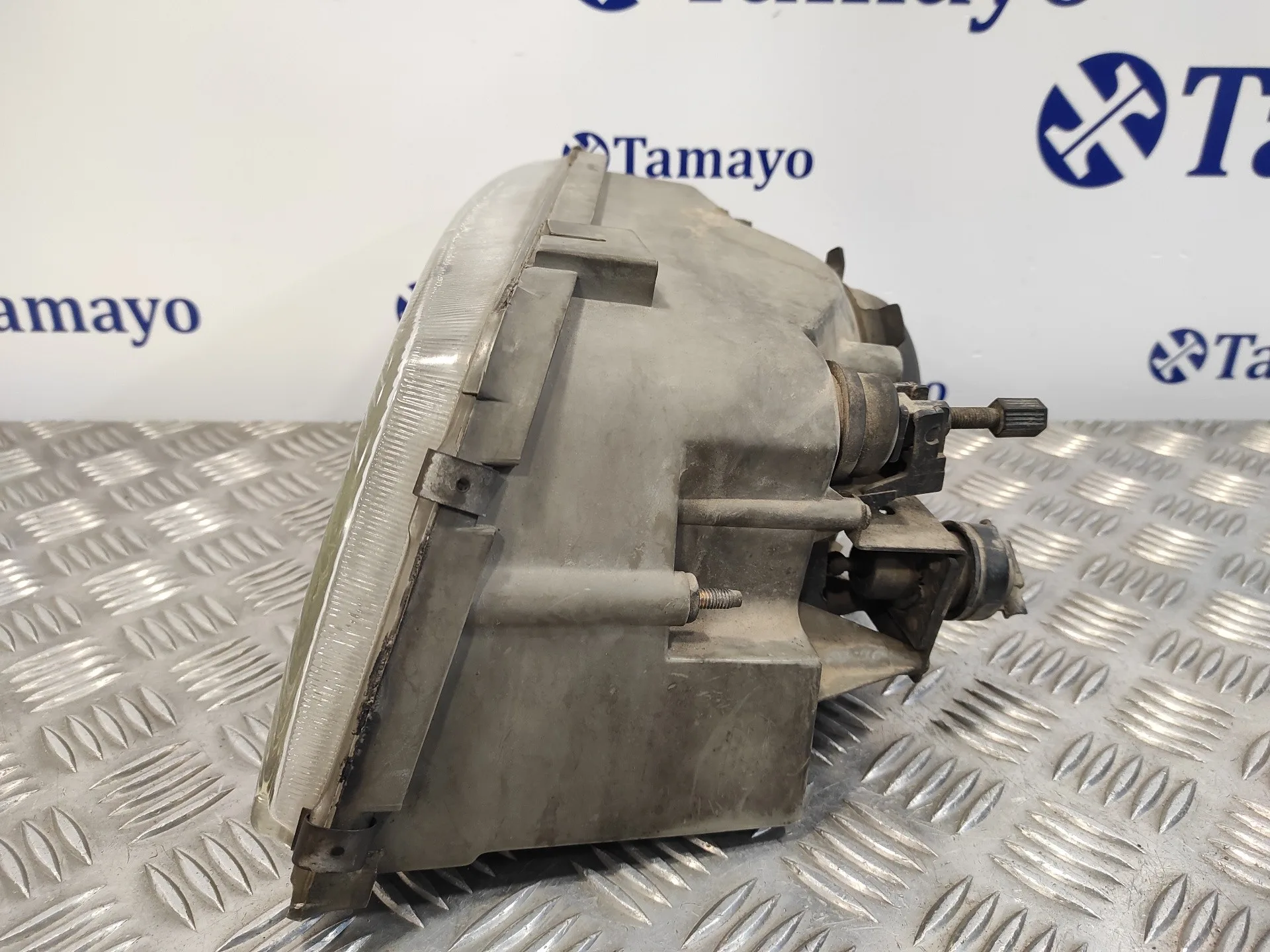 Faro Derecho para Peugeot Boxer Caja Cerr. Techo Sobreelev. (Rs3700)(230)(->'02)