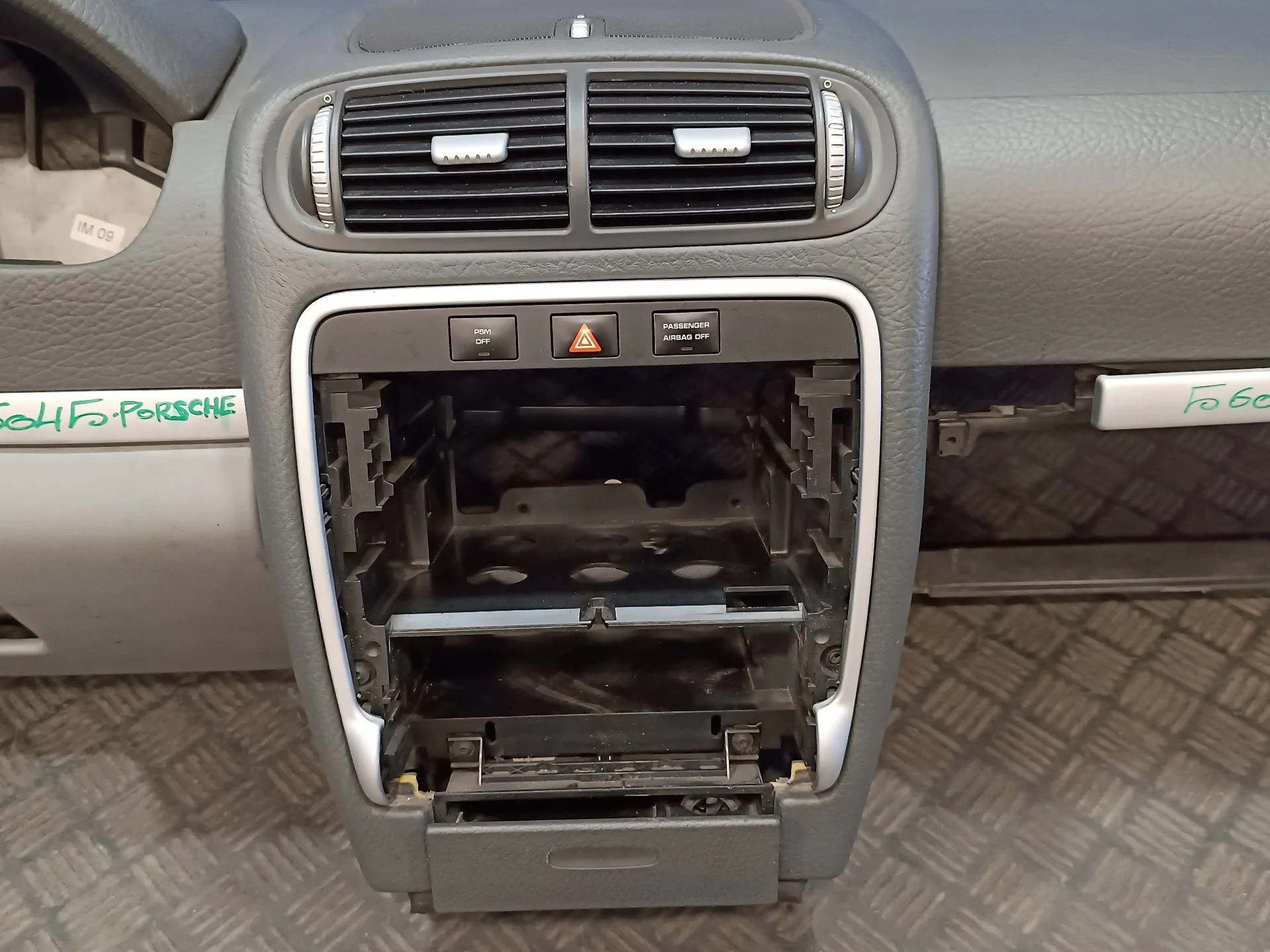 Salpicadero para Porsche Cayenne (Typ 9Pa)