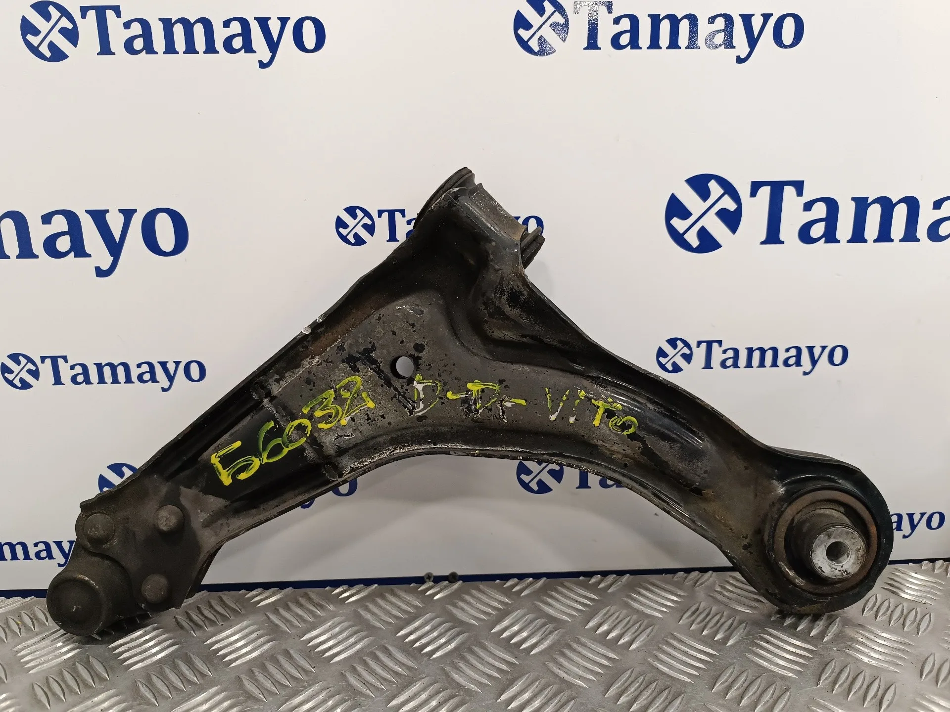 Brazo Suspension Inferior Delantero Derecho para Mercedes-Benz Vito (W638) Caja Cerrada