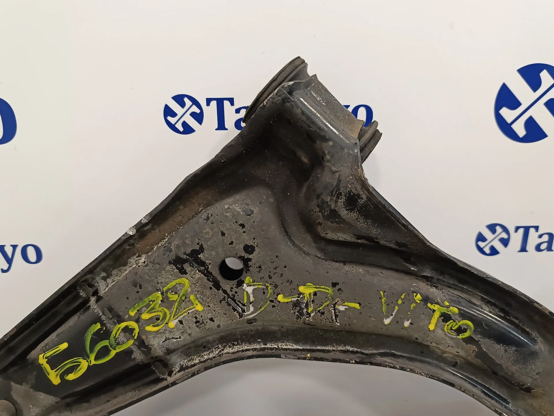Brazo Suspension Inferior Delantero Derecho para Mercedes-Benz Vito (W638) Caja Cerrada