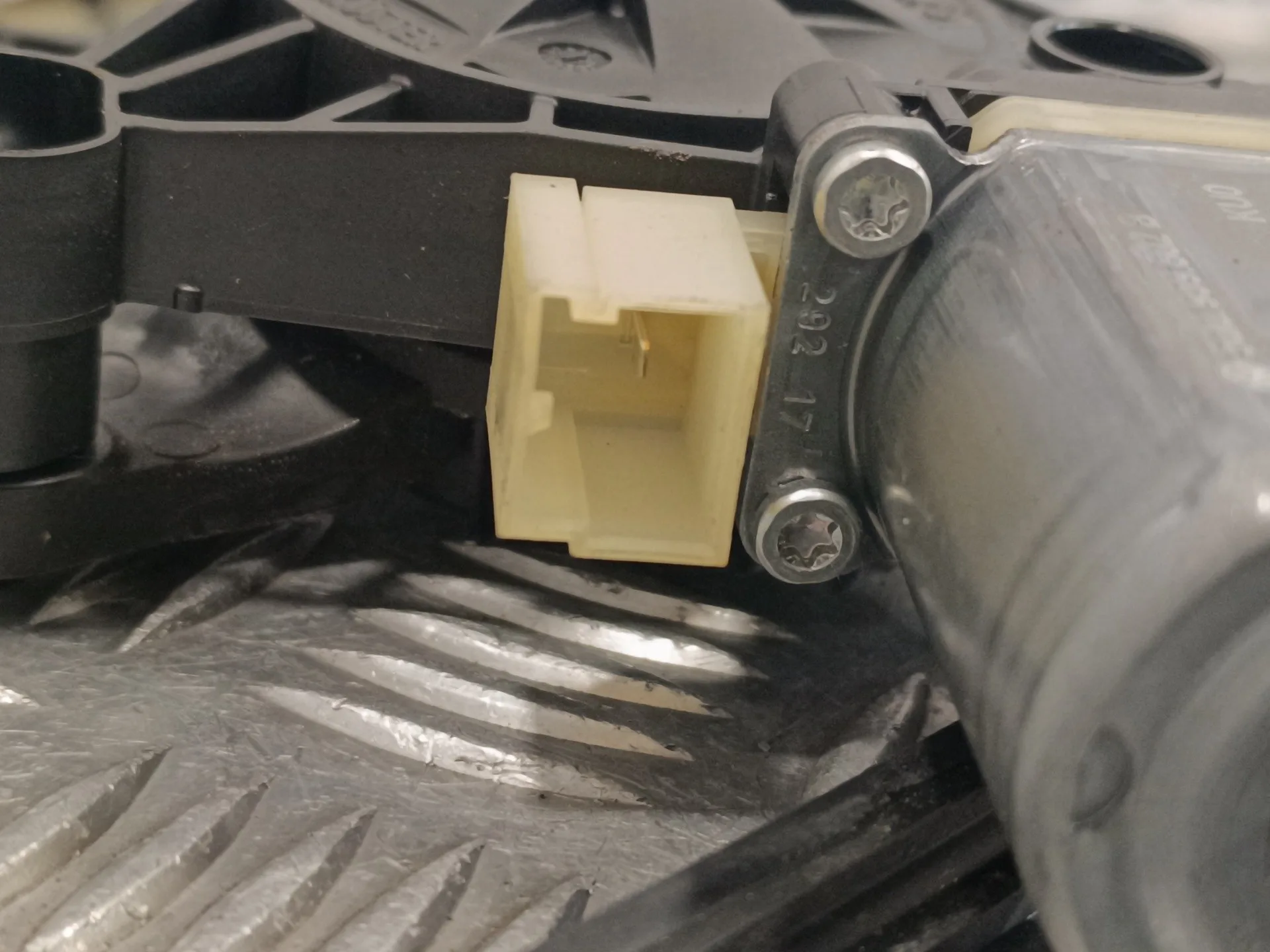 Elevalunas Delantero Derecho para Seat Ateca (Kh7)