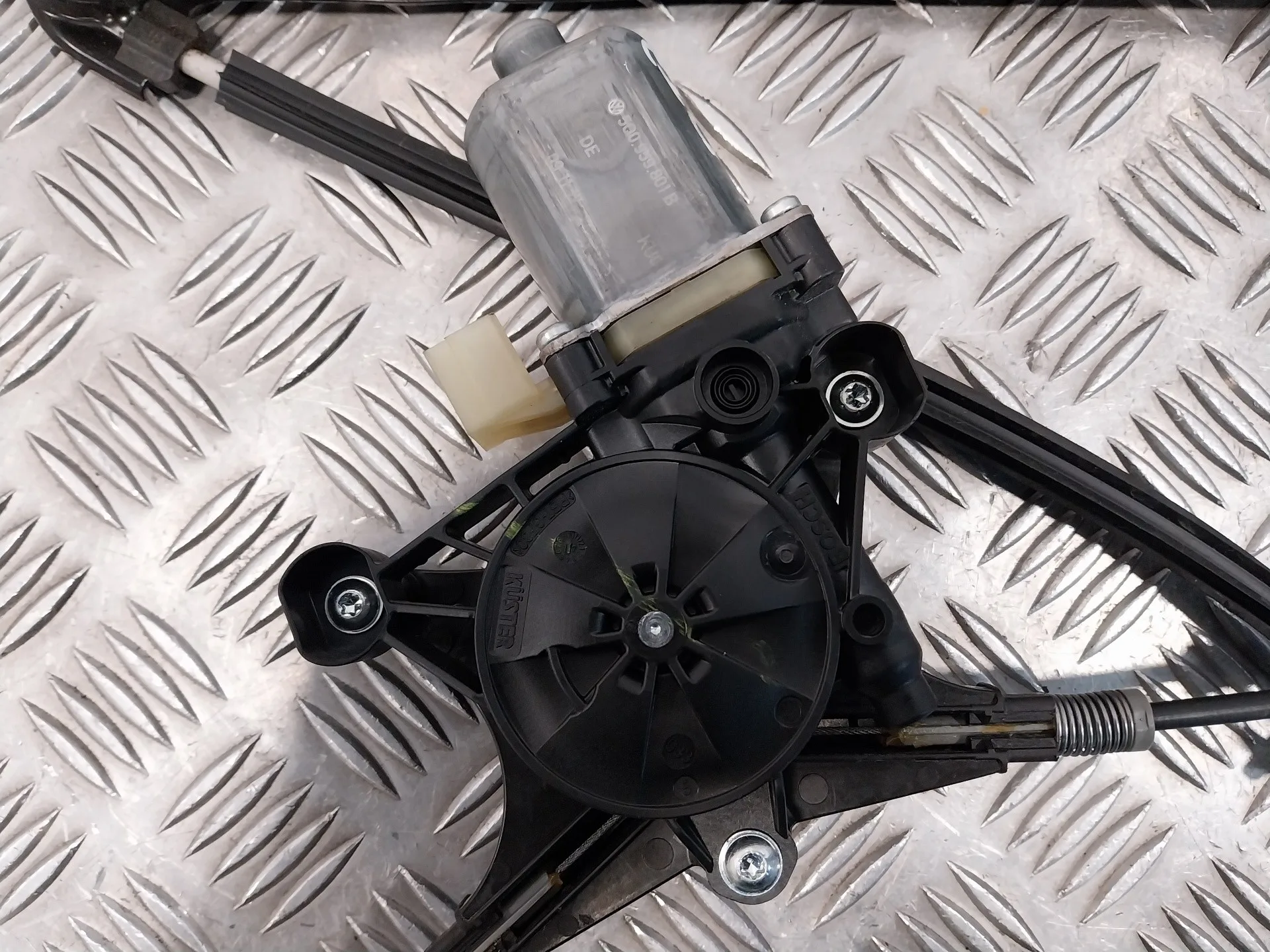 Elevalunas Delantero Izquierdo para Seat Ateca (Kh7)