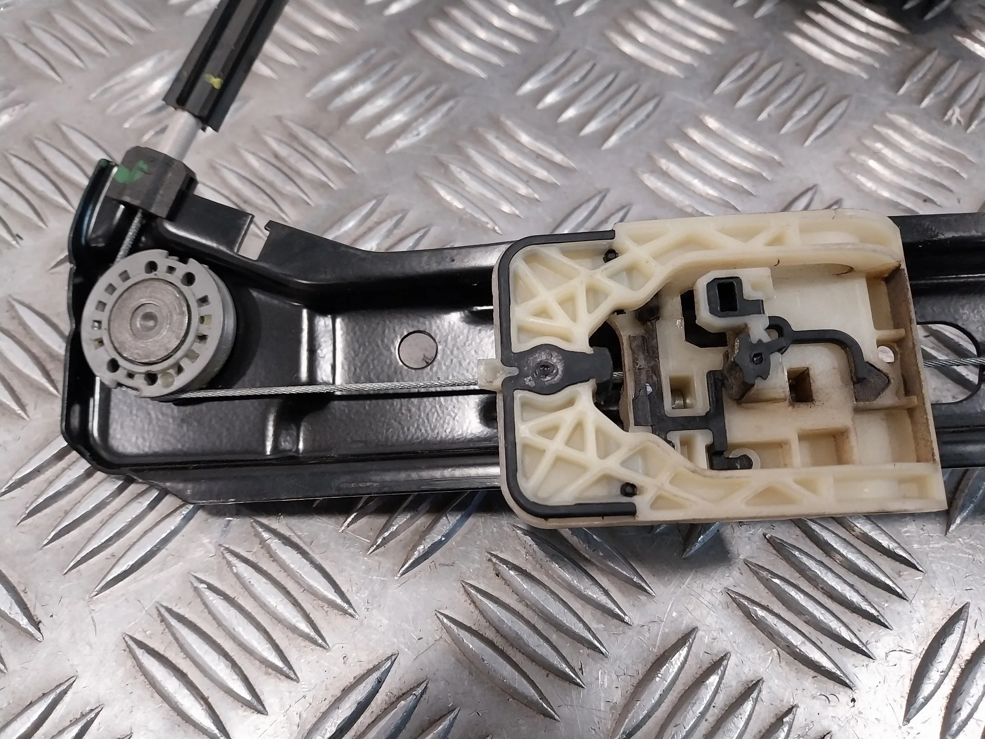 Elevalunas Delantero Izquierdo para Seat Ateca (Kh7)