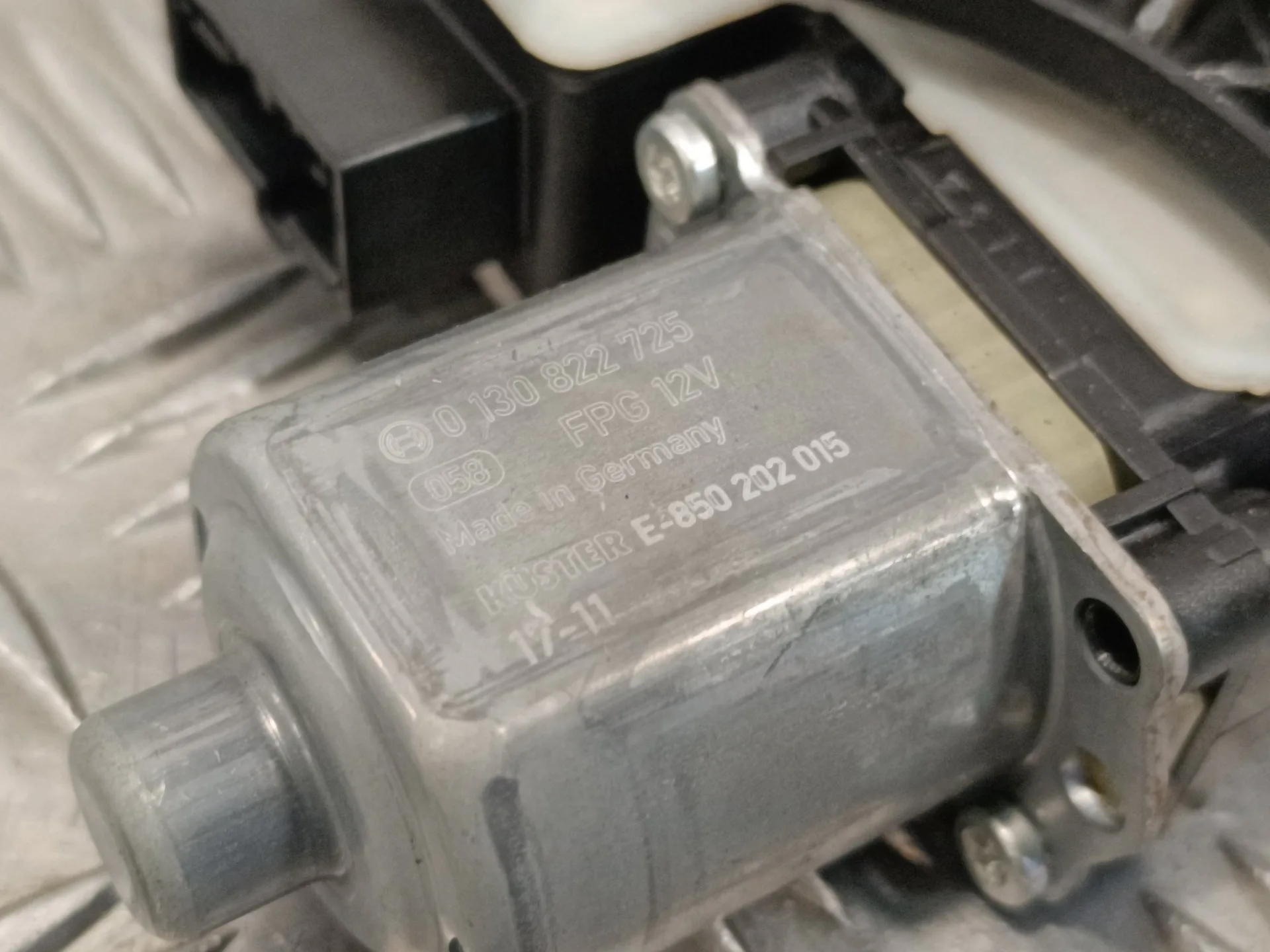 Elevalunas Trasero Izquierdo para Seat Ateca (Kh7)