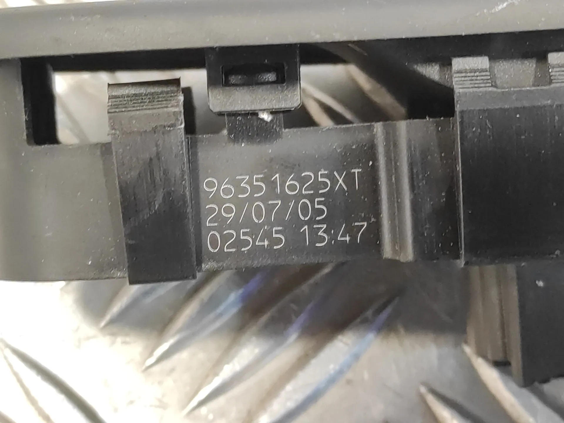 Mando Elevalunas Delantero Derecho para Peugeot 307 Break/Sw (S2)