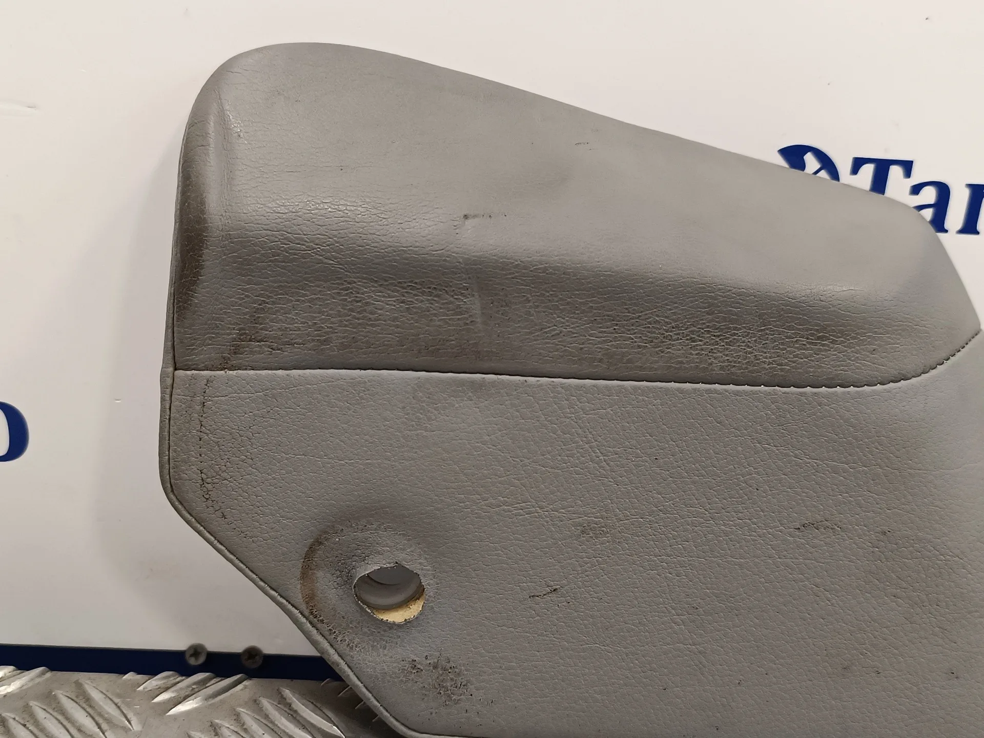 Moldura para Porsche Cayenne (Typ 9Pa)