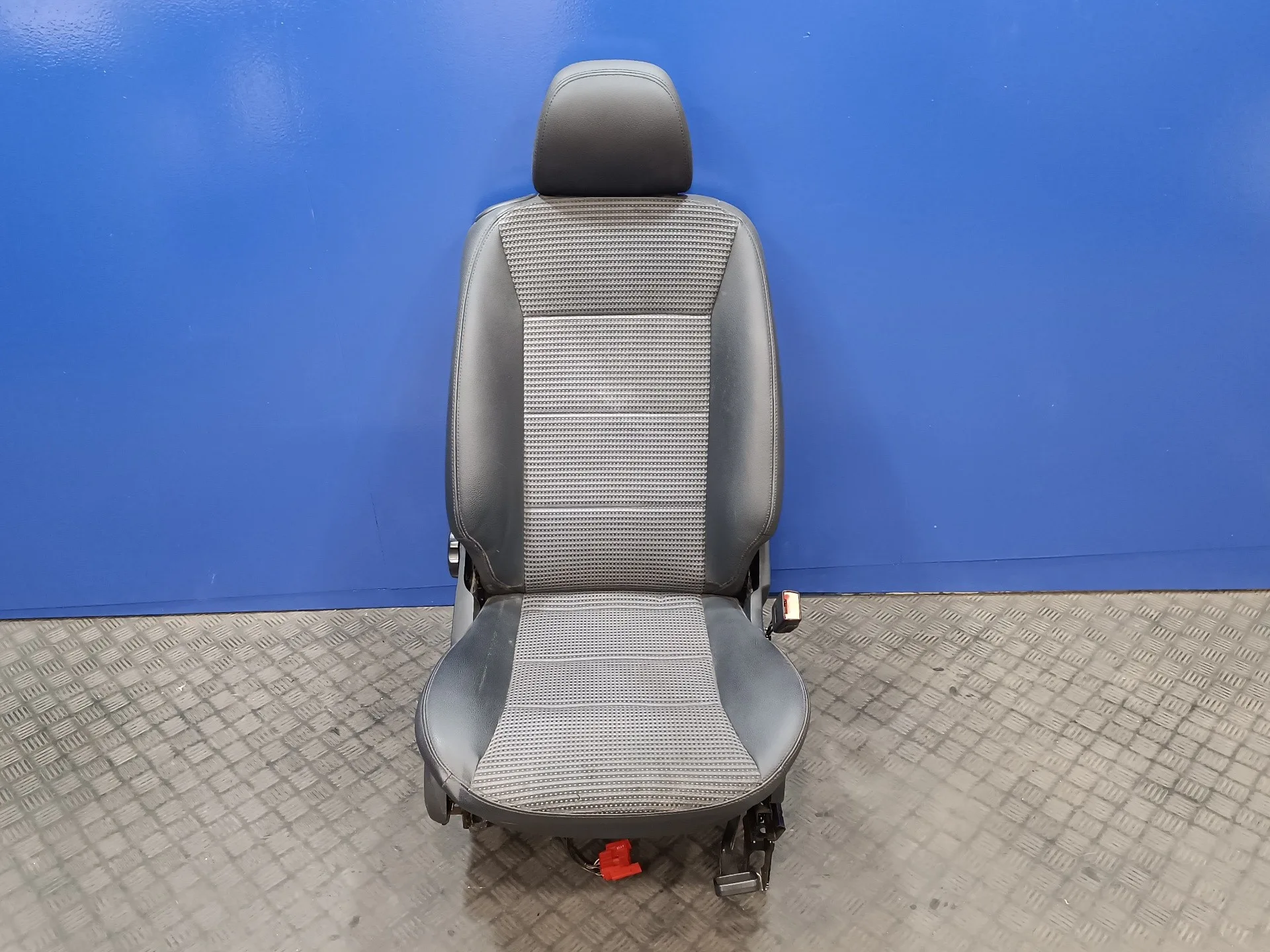 Asiento Delantero Derecho para Mercedes-Benz Clase A (W169)