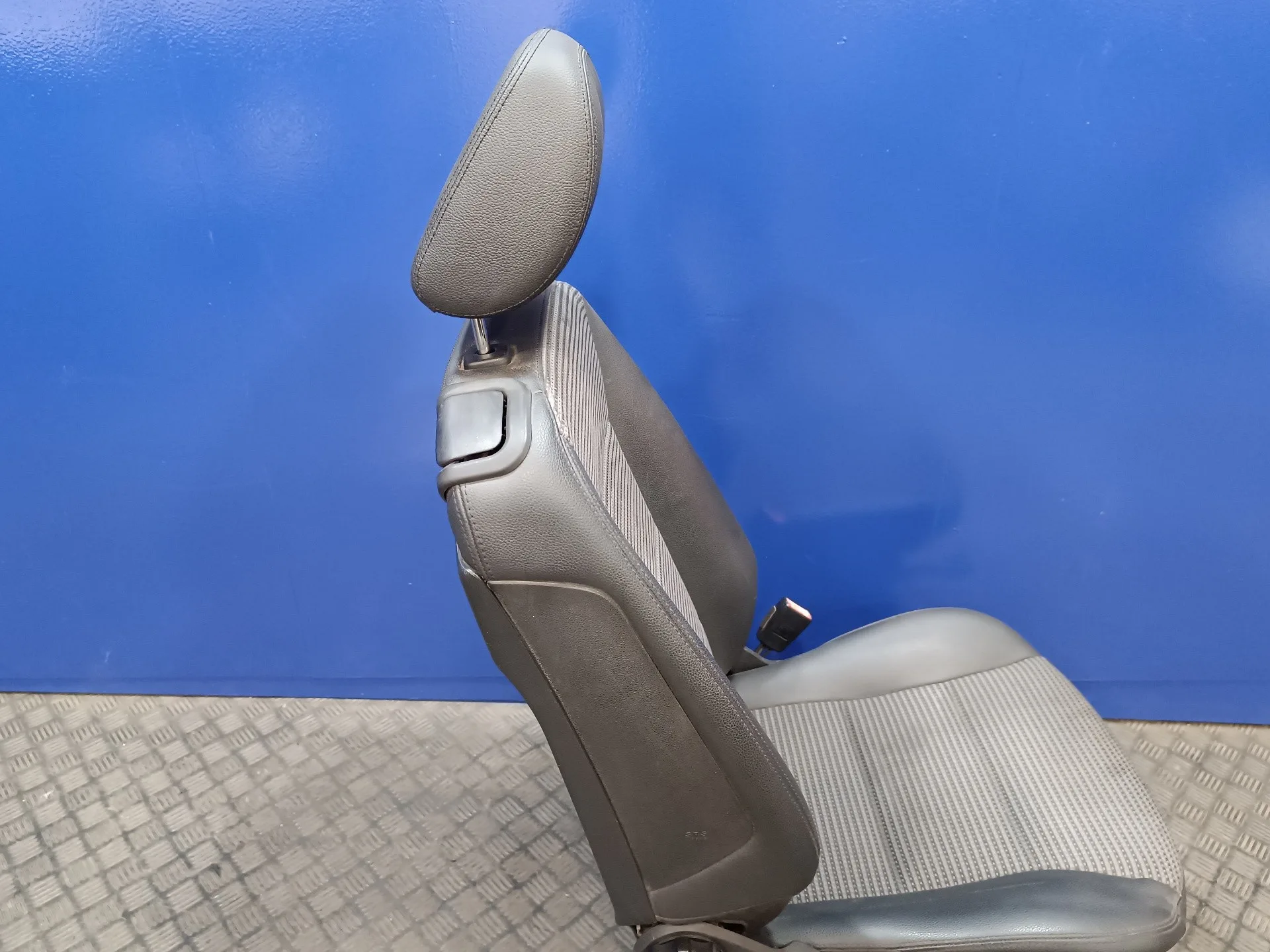 Asiento Delantero Derecho para Mercedes-Benz Clase A (W169)