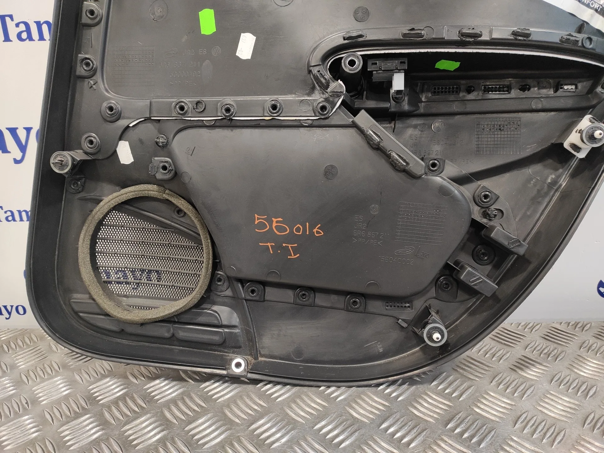 Guarnecido Puerta Trasera Izquierda para Volkswagen Polo (6R1)