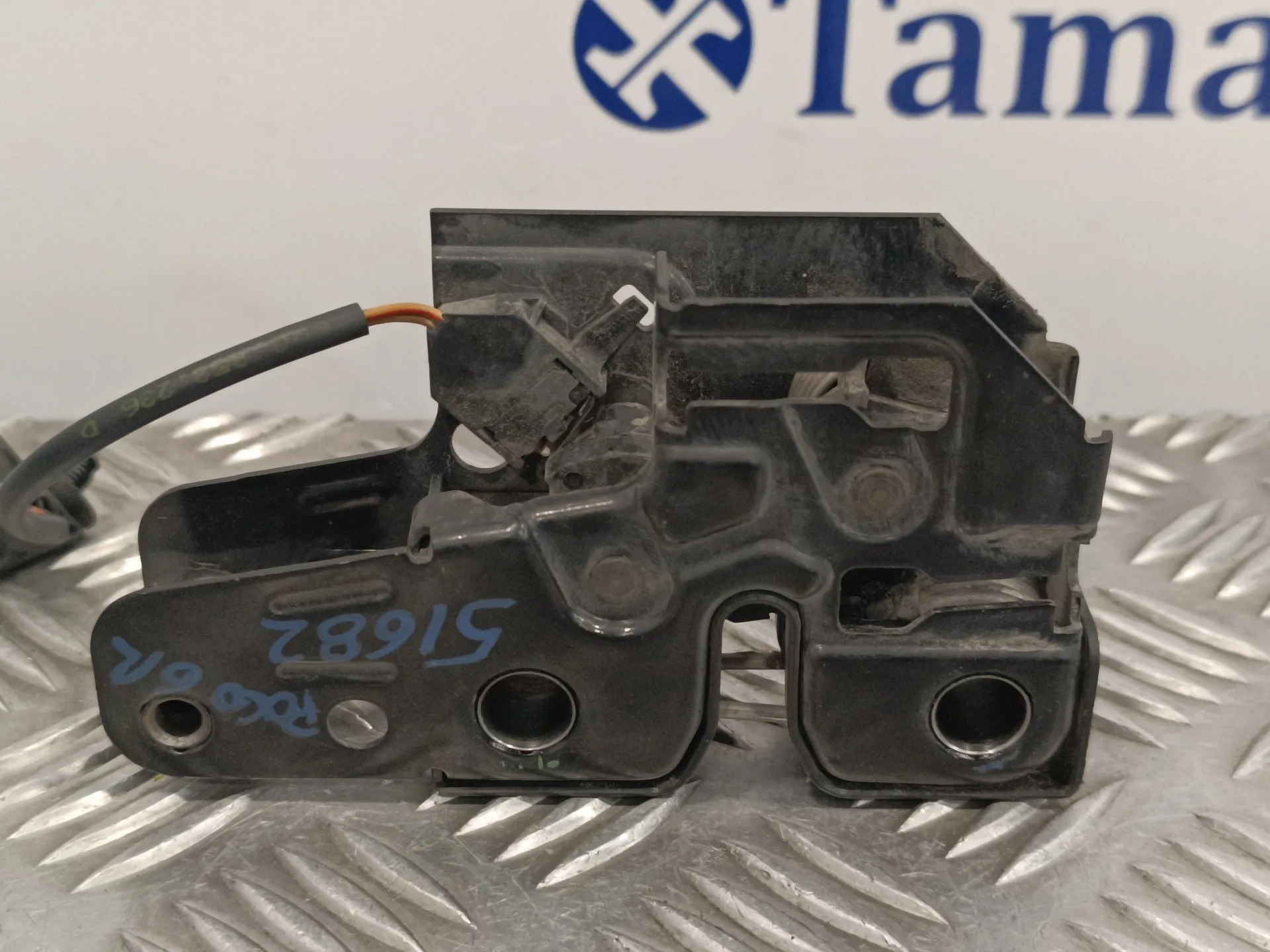 Cerradura Capot para Volkswagen Polo (6R1)