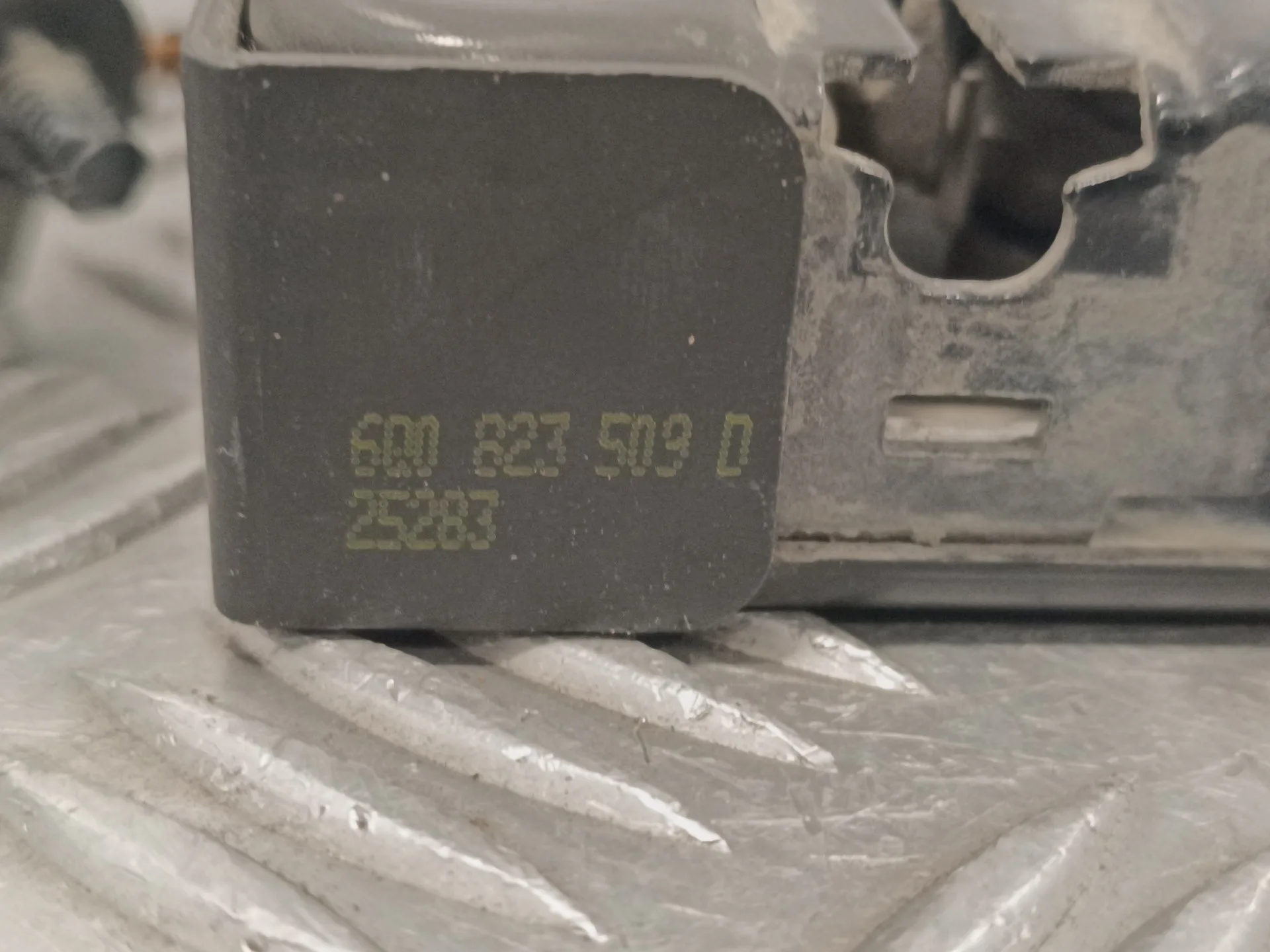 Cerradura Capot para Volkswagen Polo (6R1)