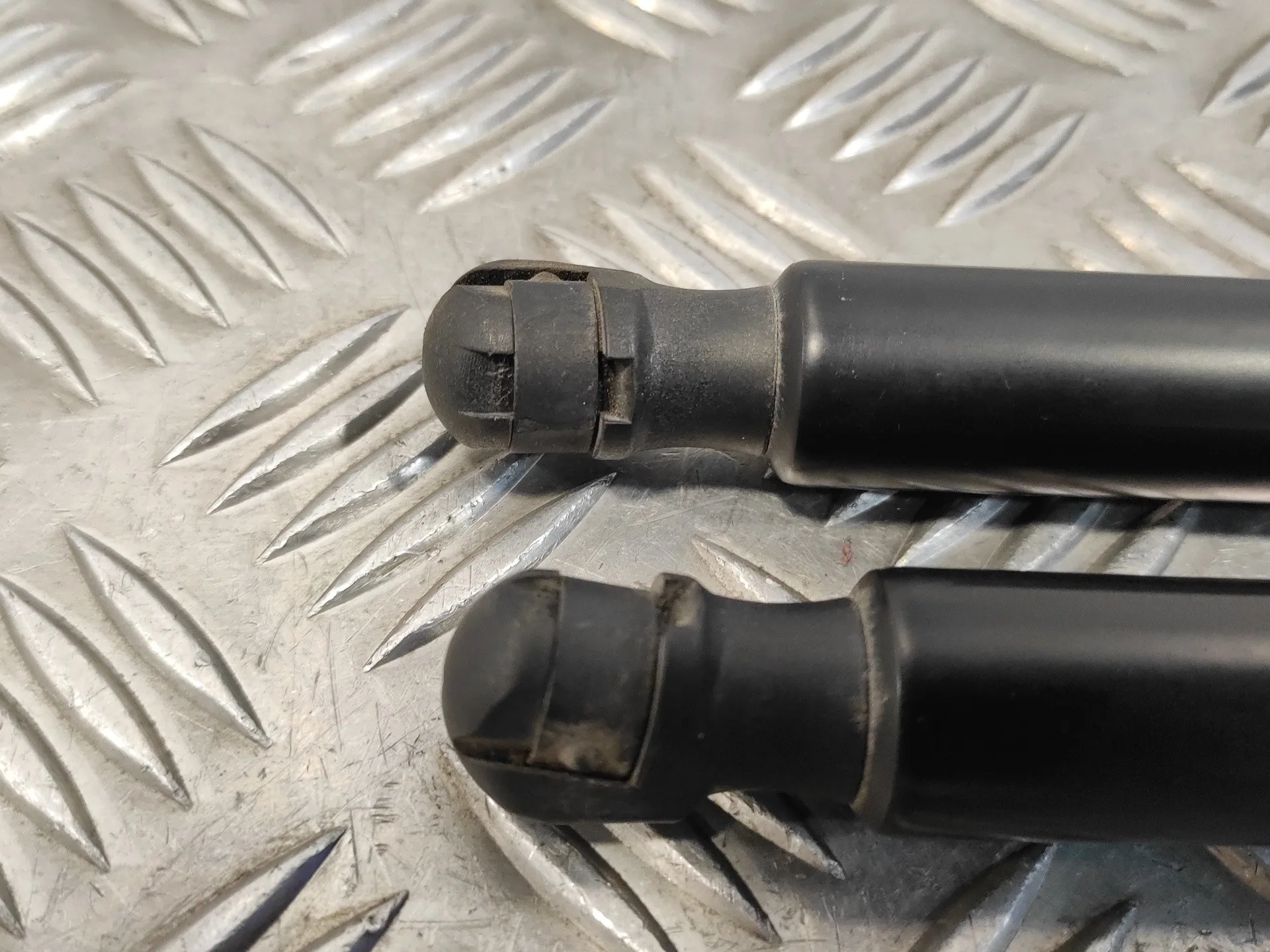 Amortiguadores Maletero / Porton para Seat Ateca (Kh7)