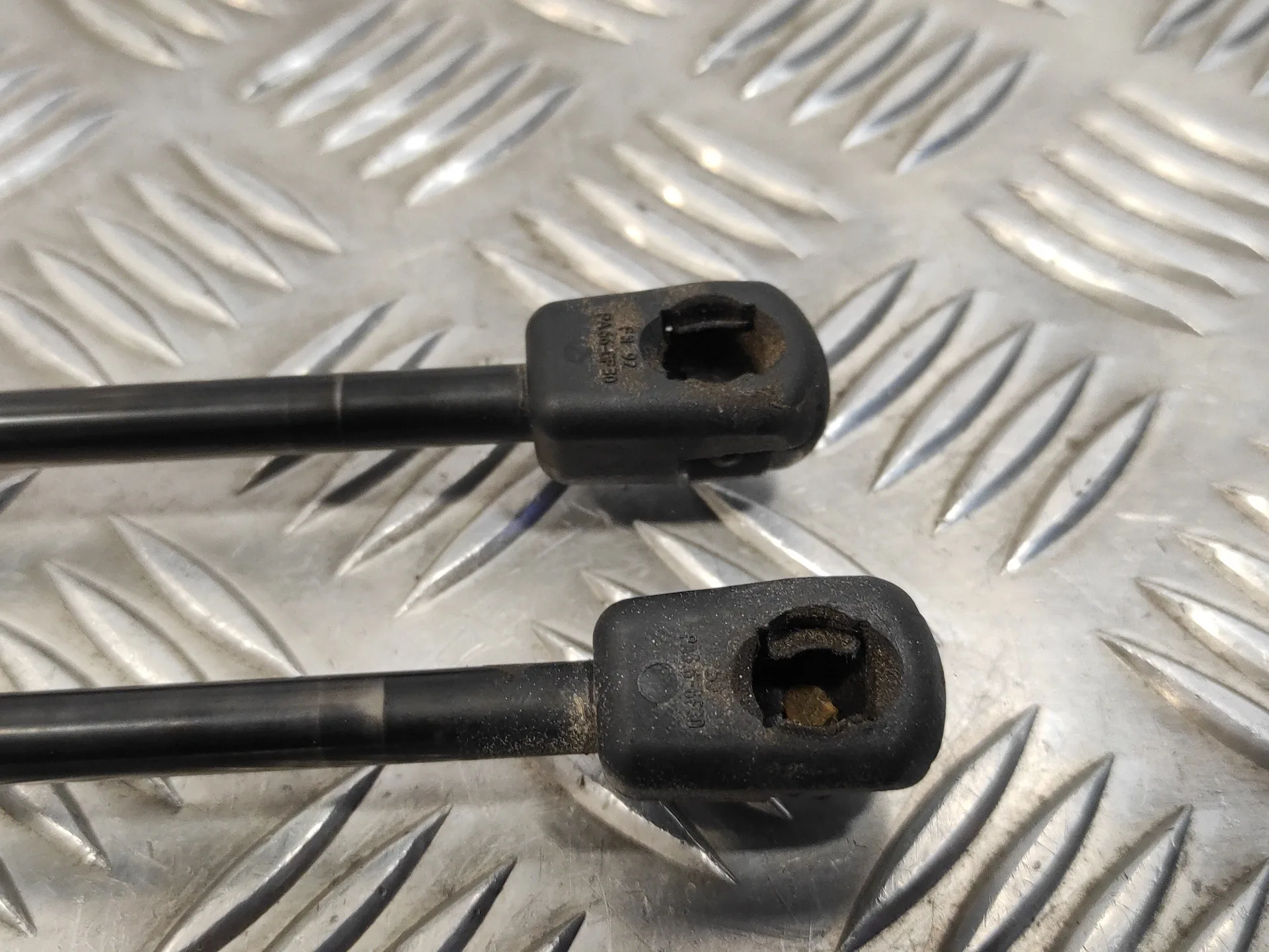 Amortiguadores Maletero / Porton para Seat Ateca (Kh7)