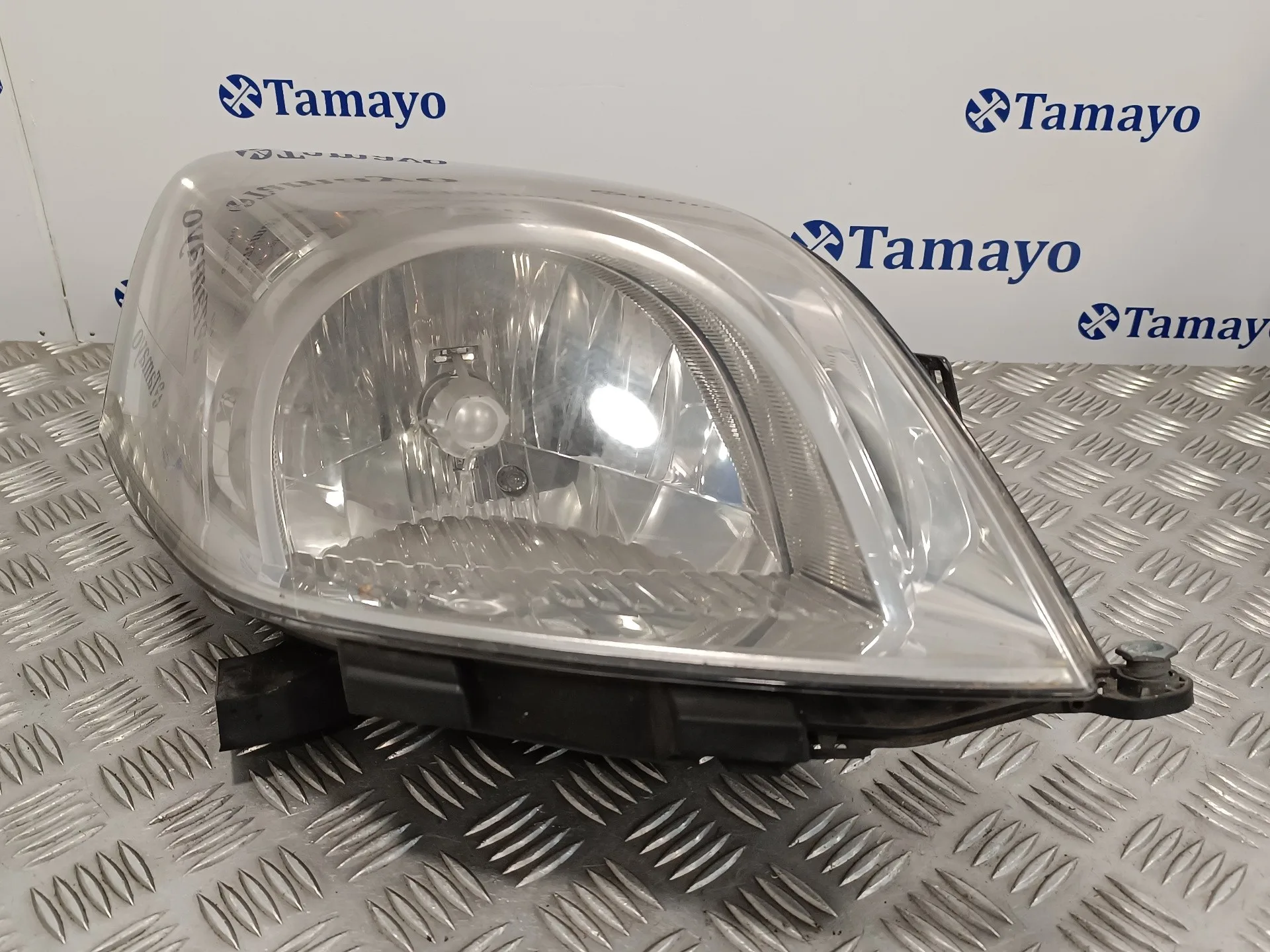 Faro Derecho para Fiat Fiorino